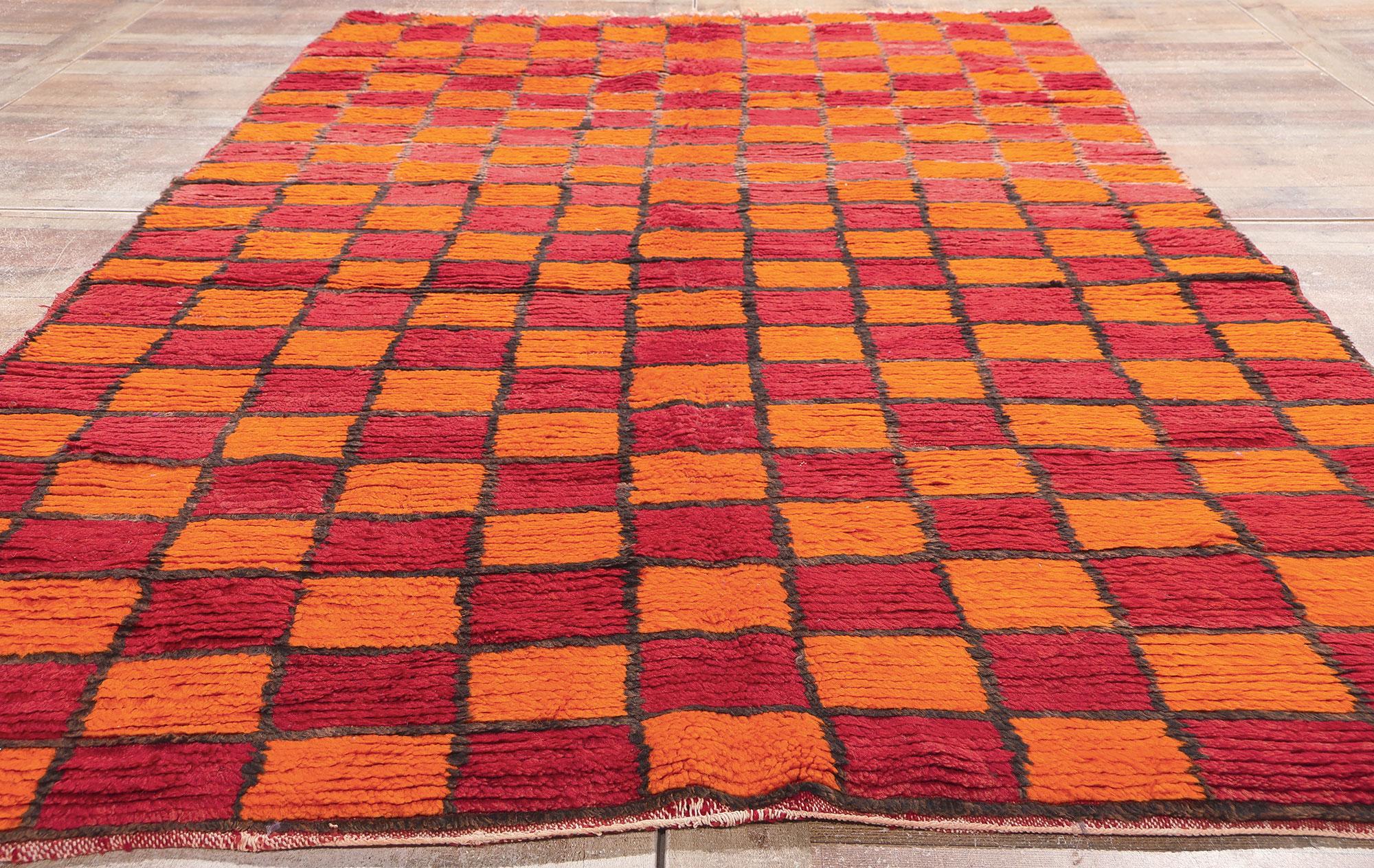 Wendbarer marokkanischer Vintage-Teppich, Bauhaus Kubismus trifft Stammeskunst-Enchantment (Wolle) im Angebot