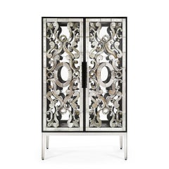 Reverso Cabinet
