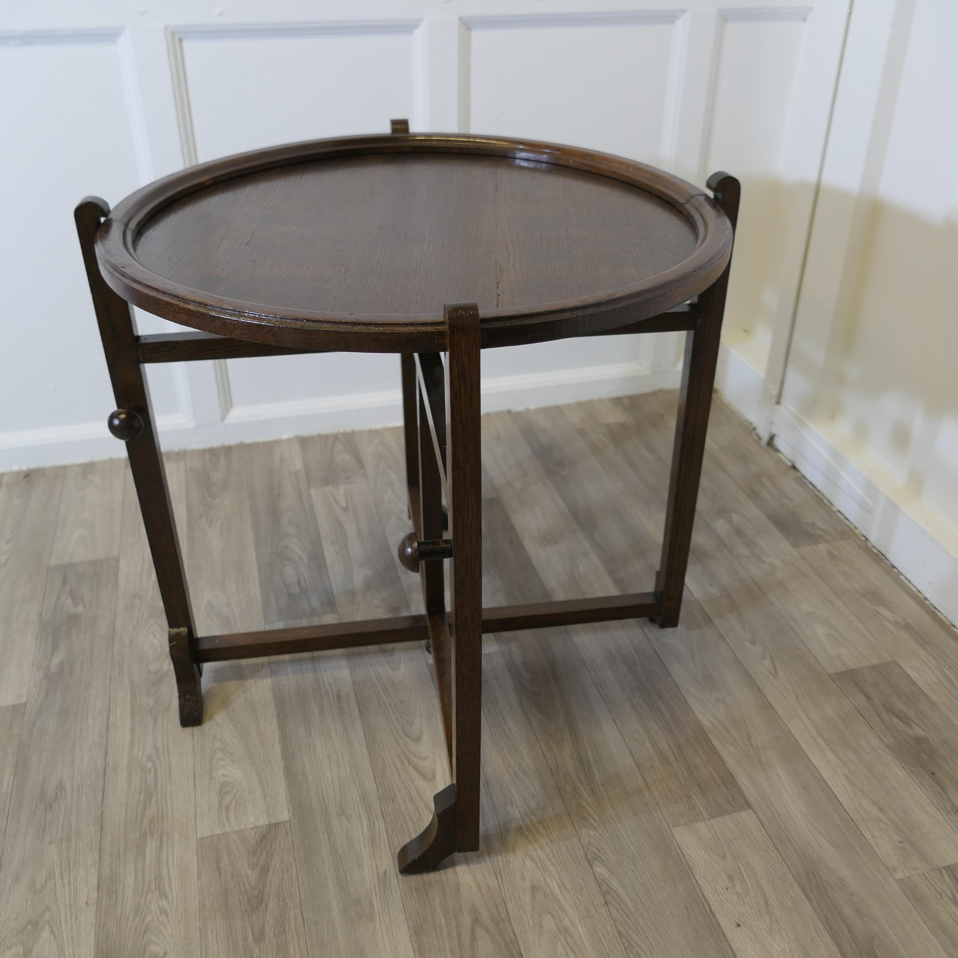 Revertable Oak Coaching, Campaign 0r Butlers Table   A very clever design For Sale 1