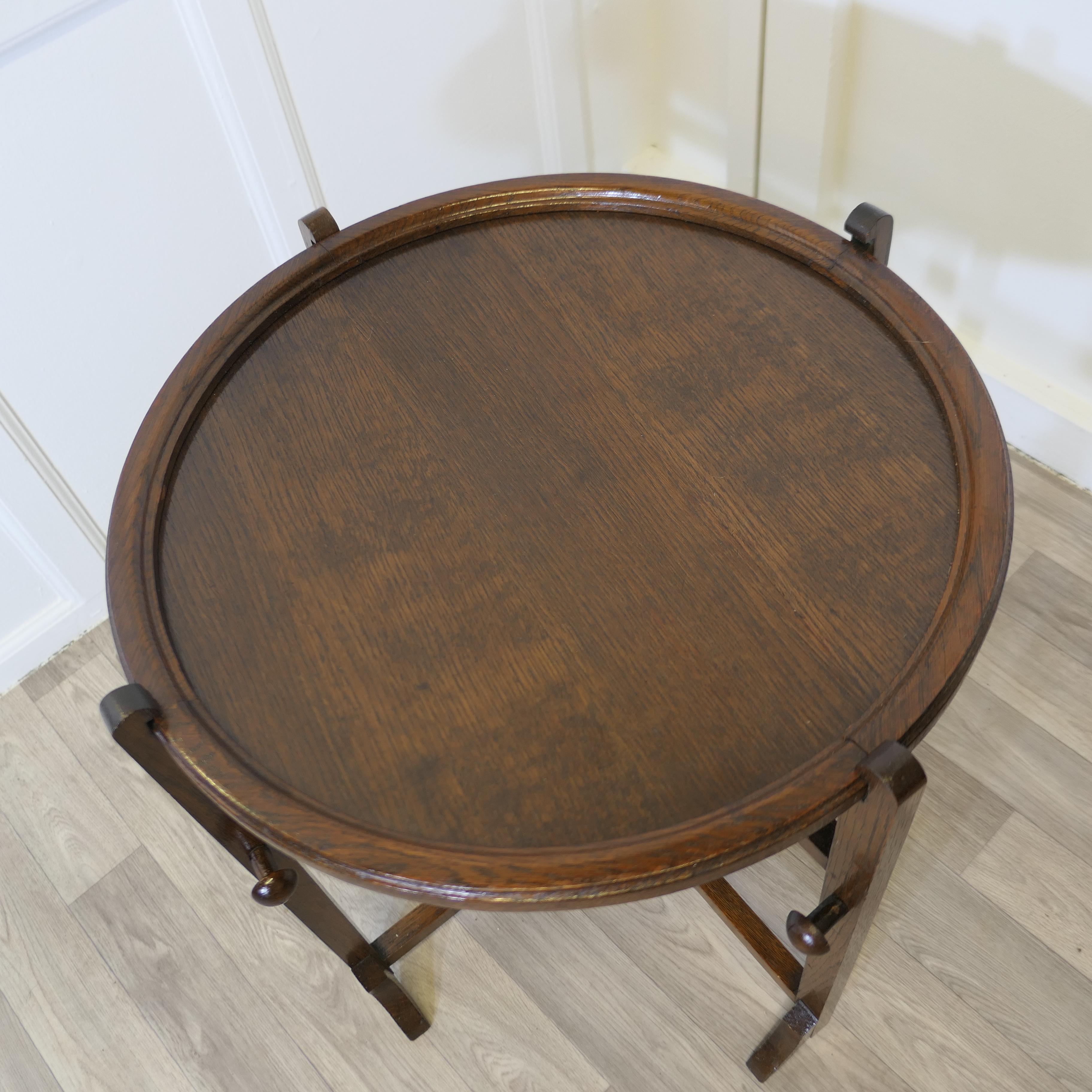 Revertable Oak Coaching, Campaign 0r Butlers Table   A very clever design For Sale 3