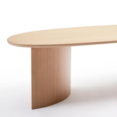 Reverto Natural Oak Table