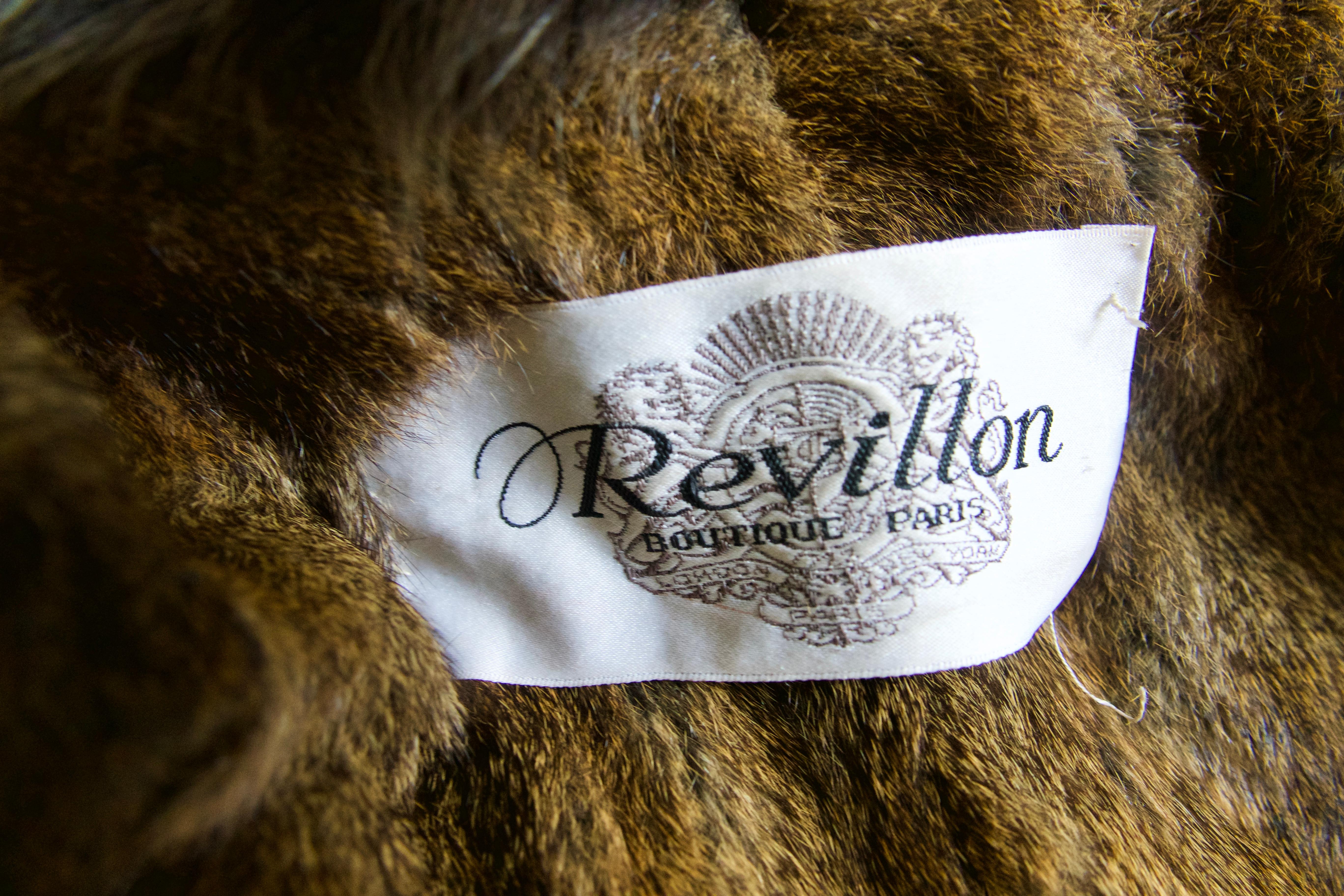 Révillon Boutique, Manteau de fourrure, Début des années 2000 en vente 7