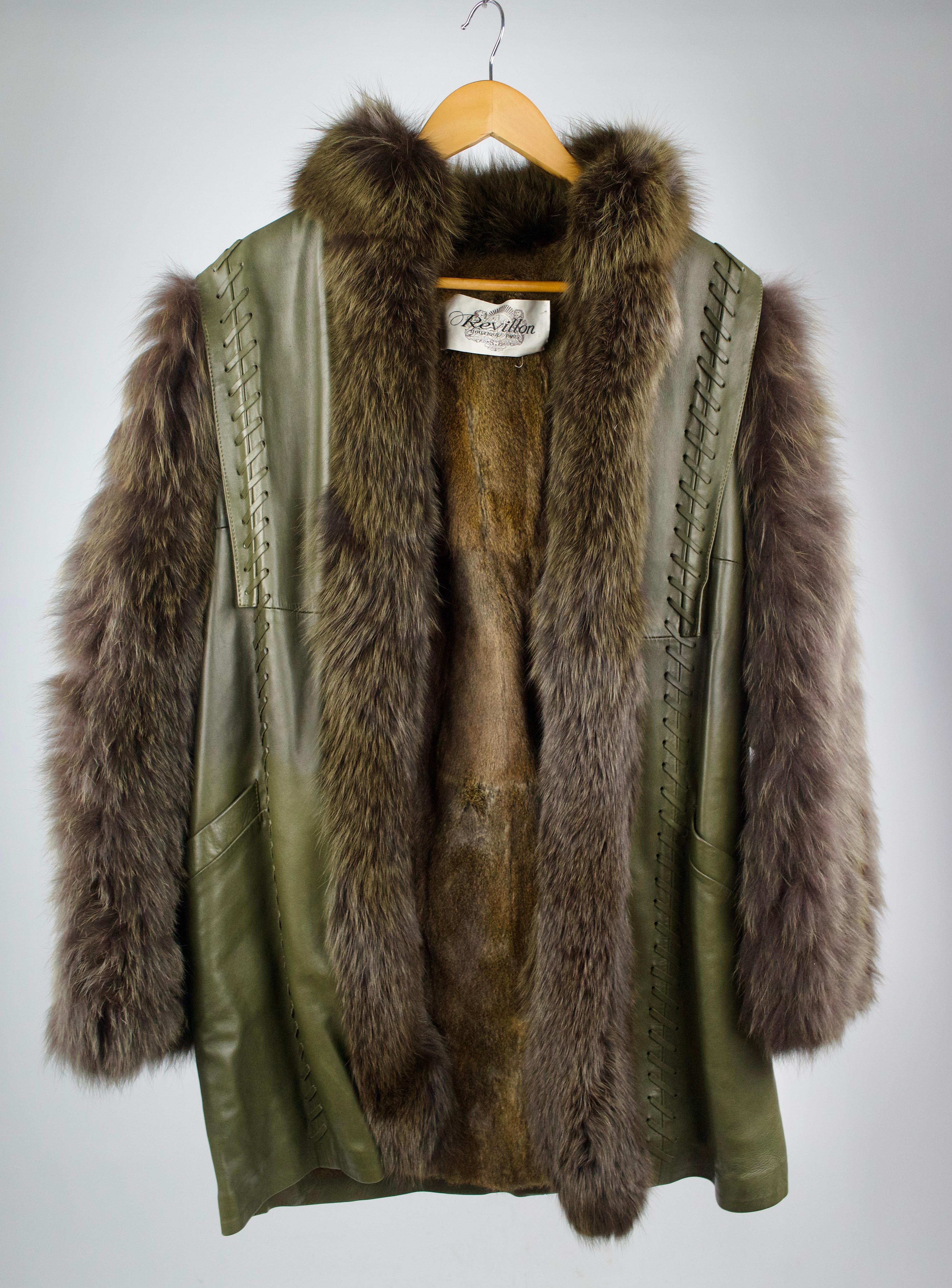 Révillon Boutique, Manteau de fourrure, Début des années 2000 en vente 8