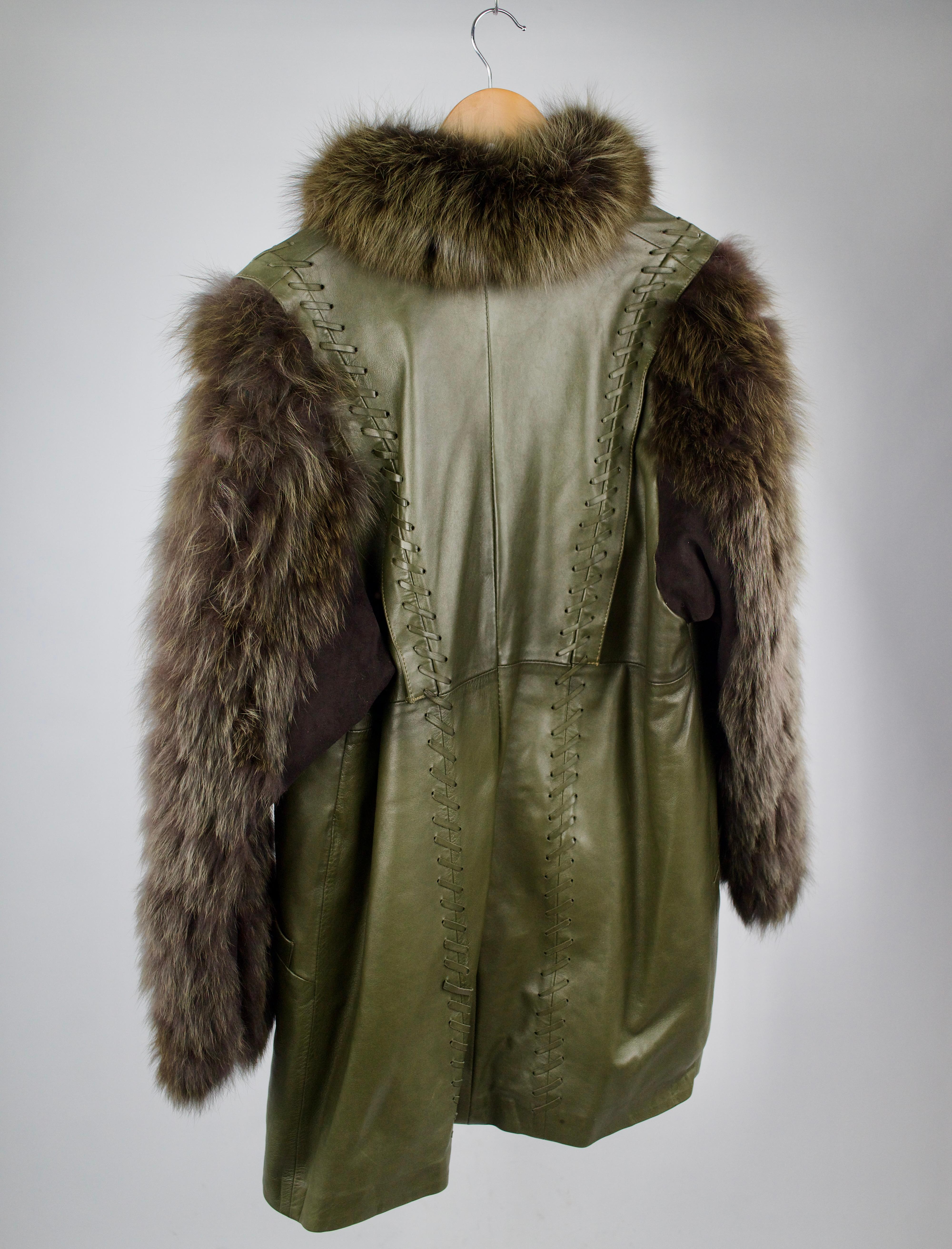 Révillon Boutique, Manteau de fourrure, Début des années 2000 en vente 9