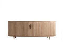 Überarbeitetes Amberley Low - Buffet/ Anrichte/ Sideboard aus massiver Eiche