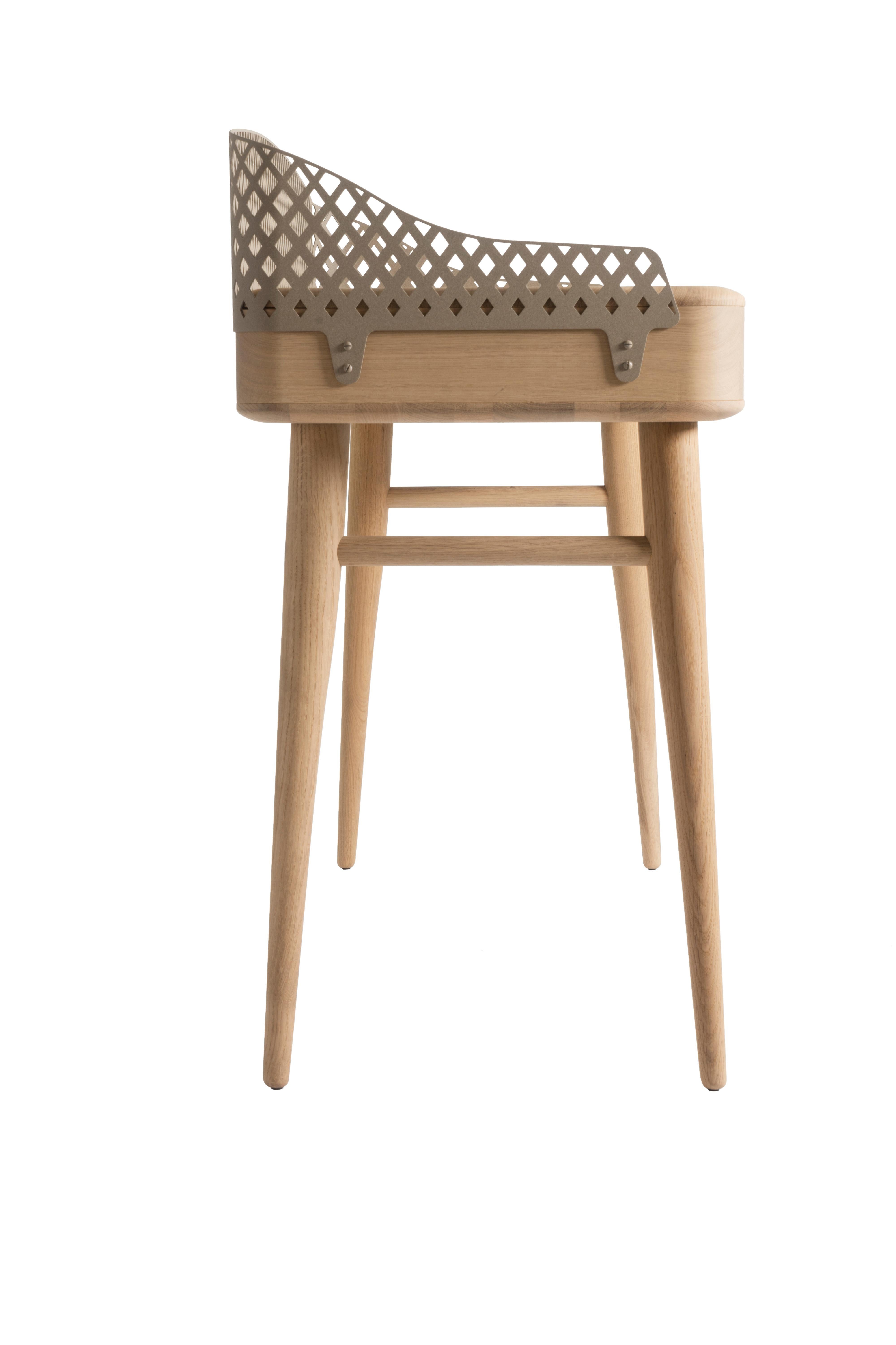 Revised Edburton solid oak desk For Sale at 1stDibs