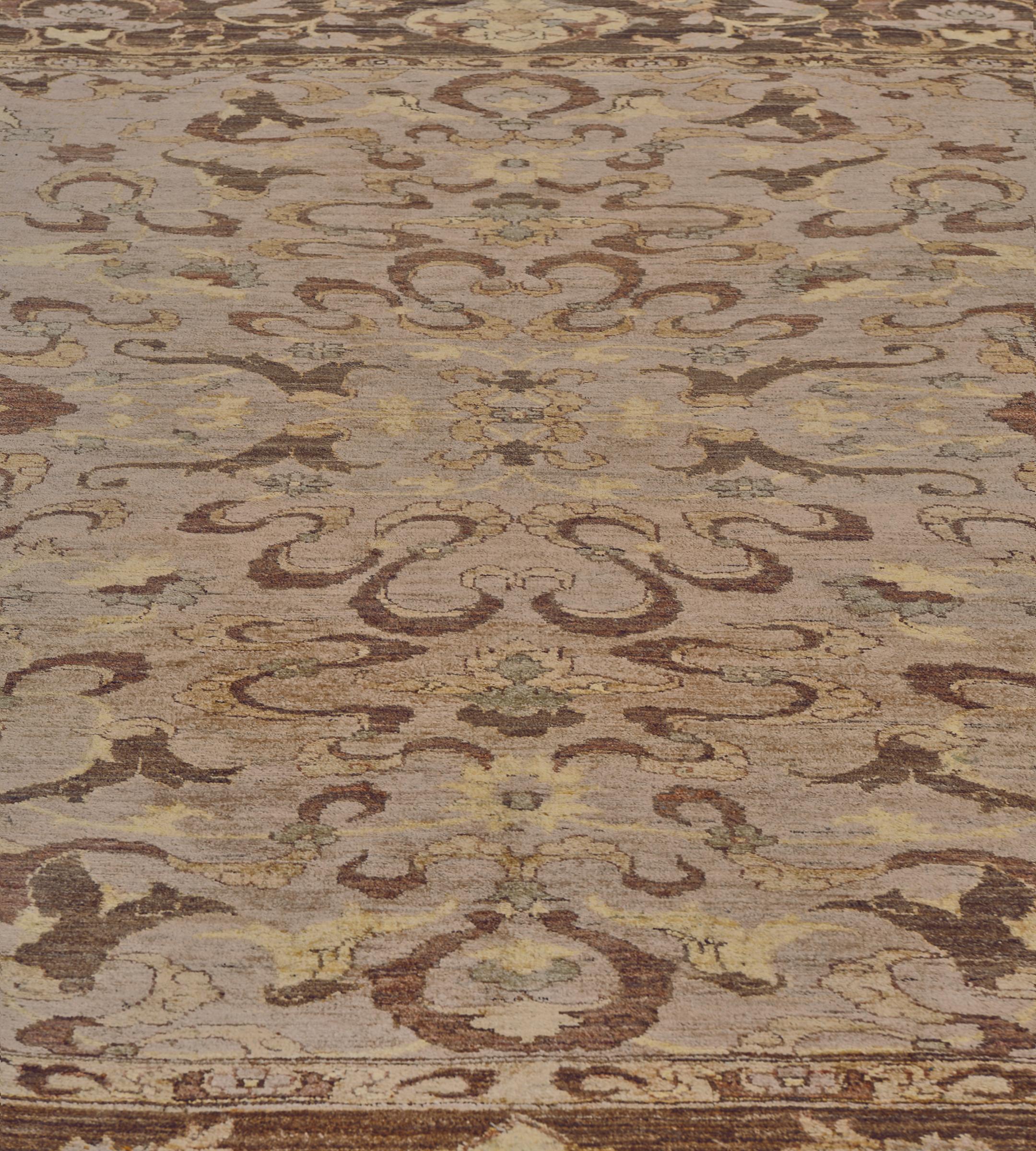 Revival Transitional Agra Square Rug For Sale 1
