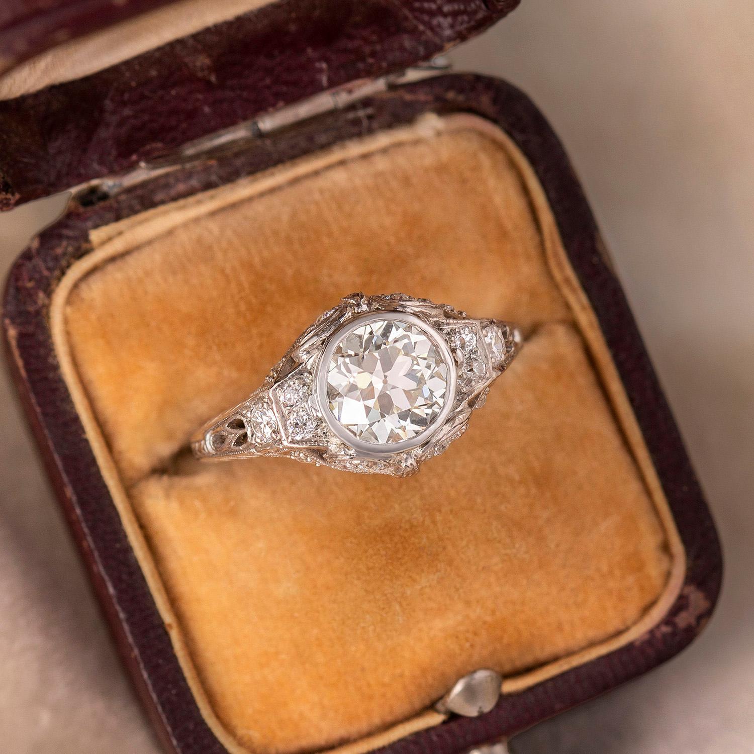 Art déco 1,50 Karat Diamant-Verlobungsring mit Lünette K-L VS2 aus Platin Damen im Angebot