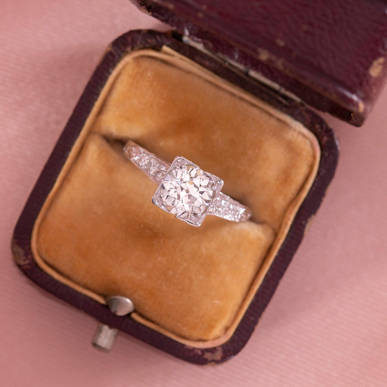 Art Deco GIA Certified 1.29 Ct. Old European Diamond Engagement Ring L I1 In Good Condition For Sale In New York, NY