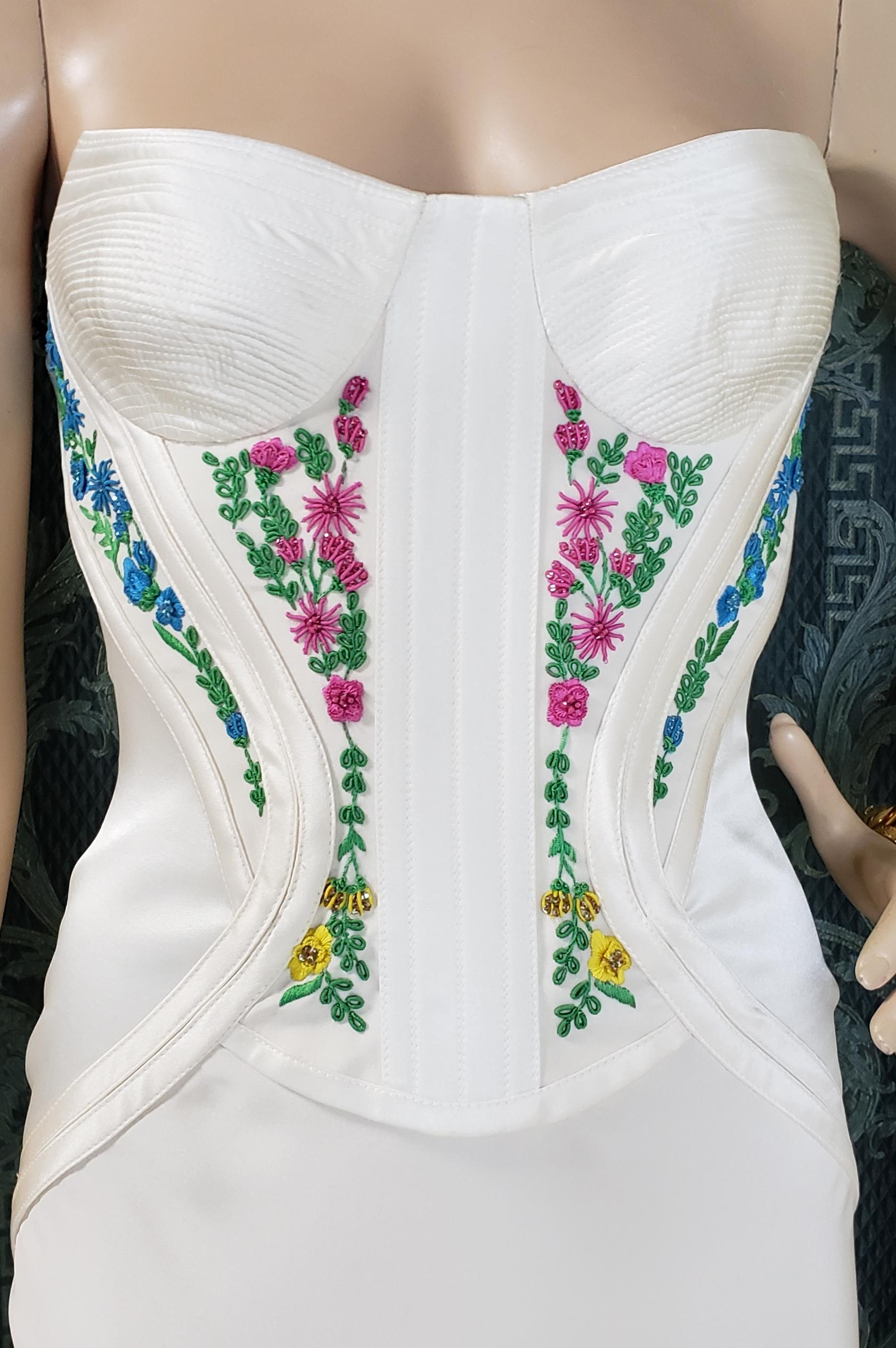 Revived from Gianni Versace archive! EMBROIDERED CORSET SILK LONG DRESS IT 38 2