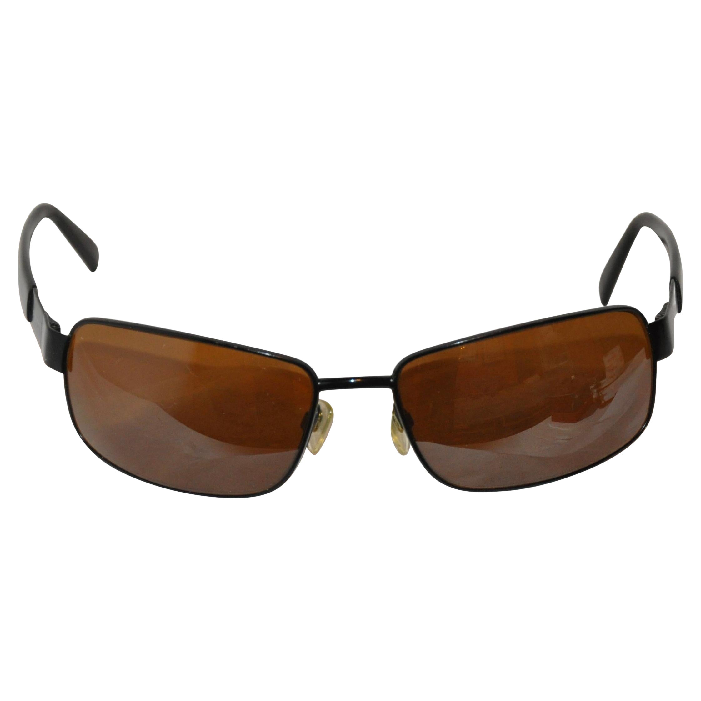 Gafas de sol Revo de metal negro de estilo curvo con brazos de Lucite negro