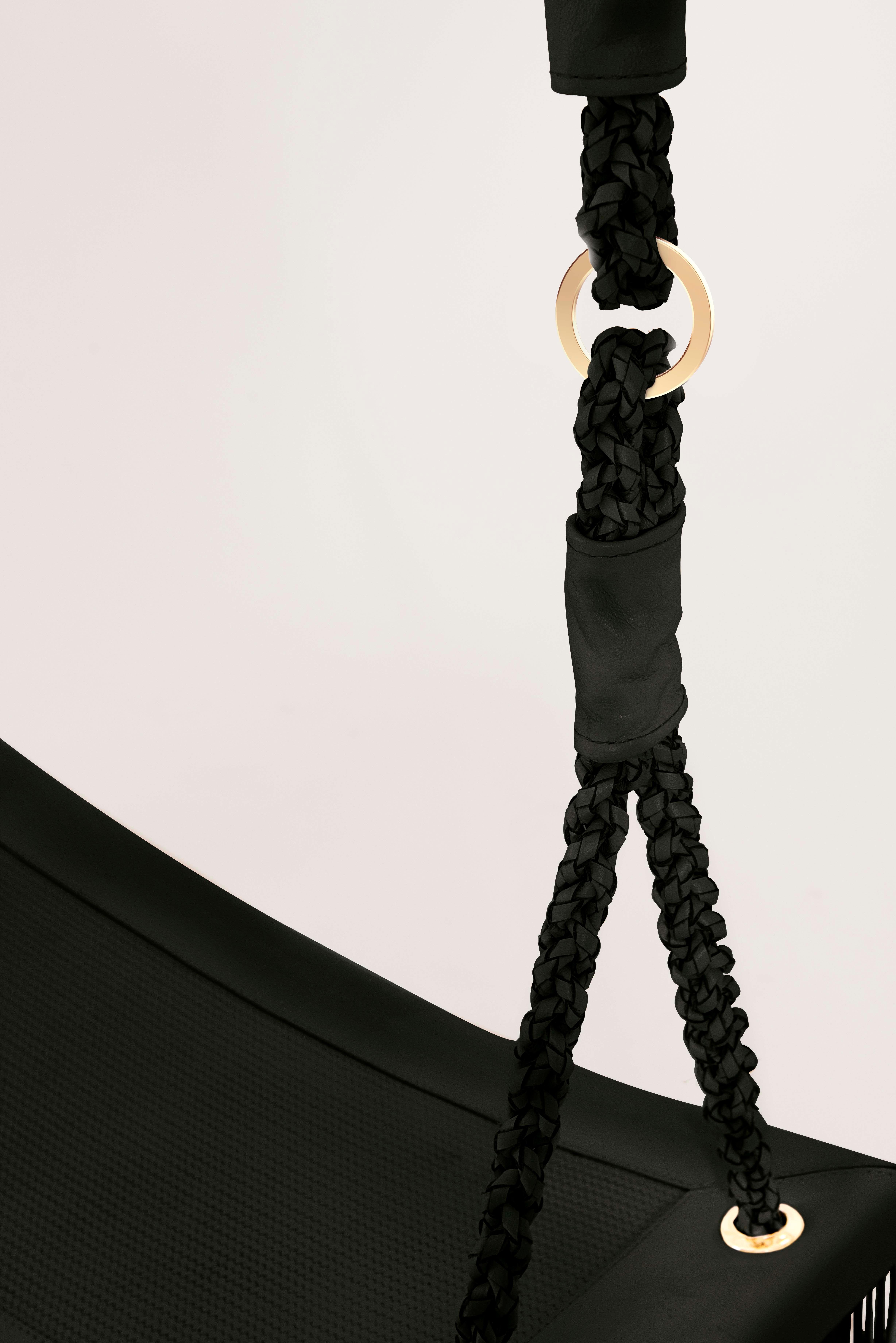 Hänge-Schwingstuhl „Revoar“ aus natürlichem Leder, handgefertigt in Schwarz im Angebot 3