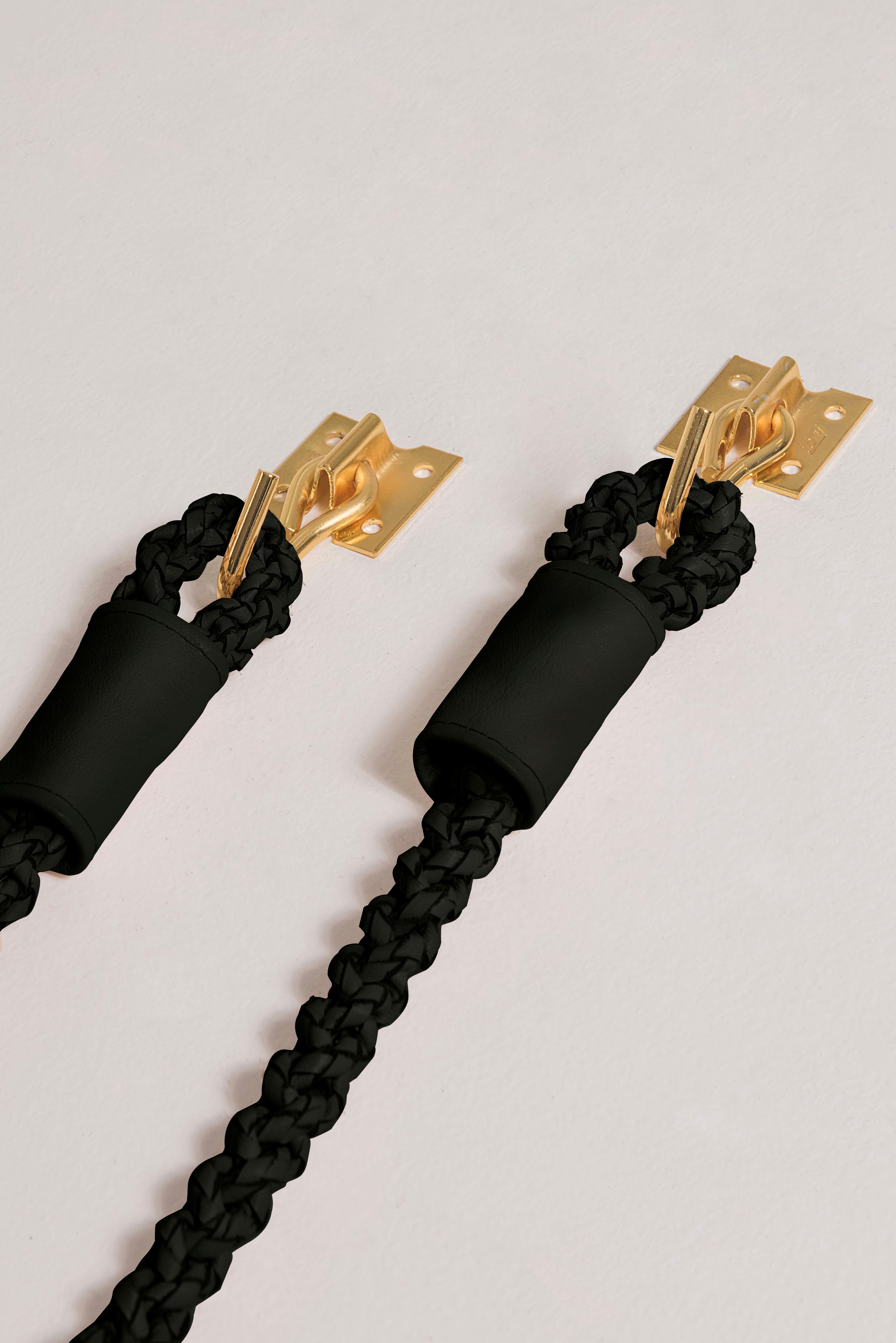 Hänge-Schwingstuhl „Revoar“ aus natürlichem Leder, handgefertigt in Schwarz im Angebot 4