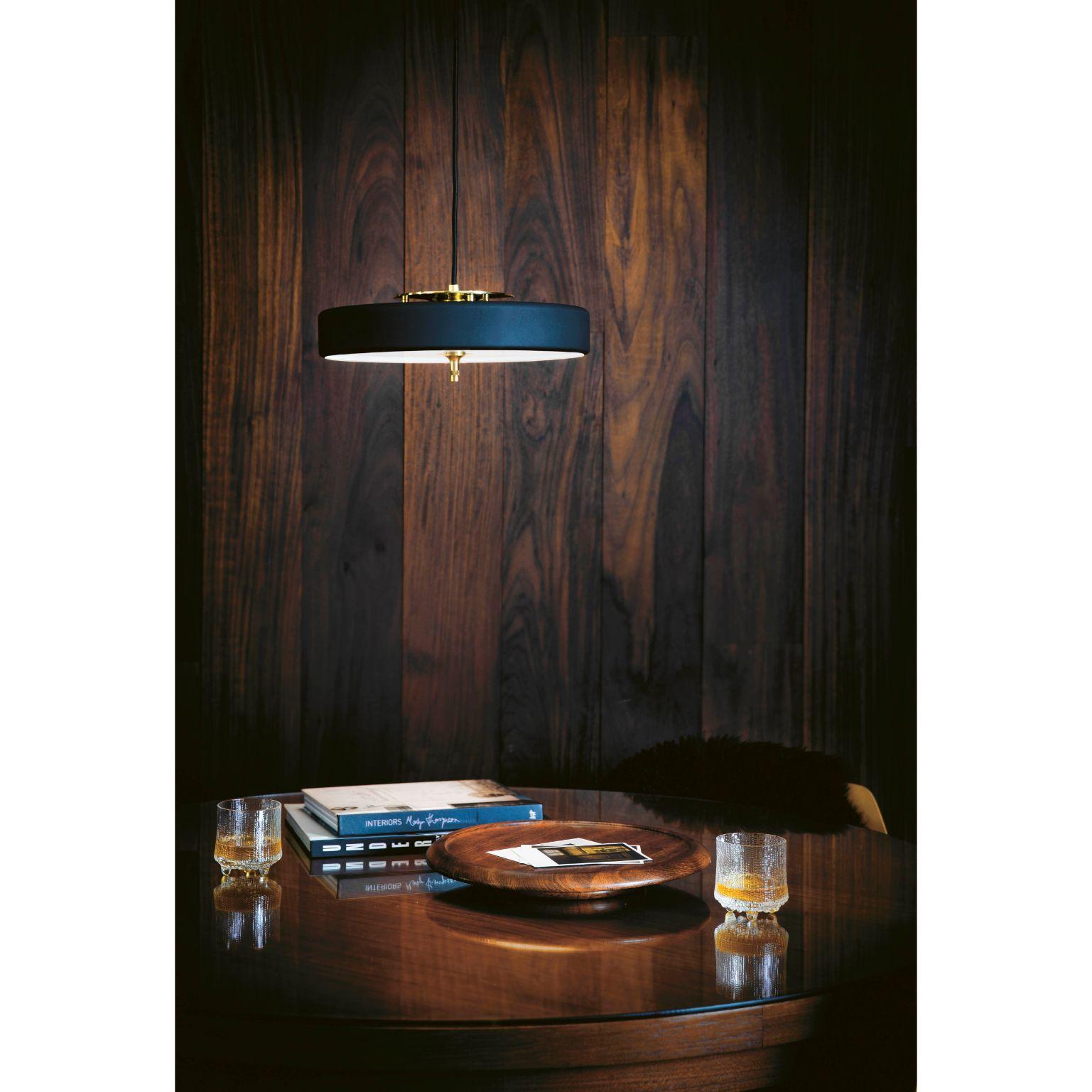 Moderno Lampada a sospensione Revolve, ottone lucido, blu di Bert Frank in vendita