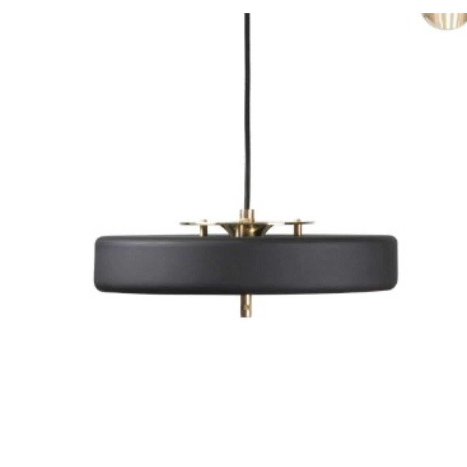 Lucidato Lampada a sospensione Revolve Rise and Fall, ottone lucido, nero di Bert Frank in vendita