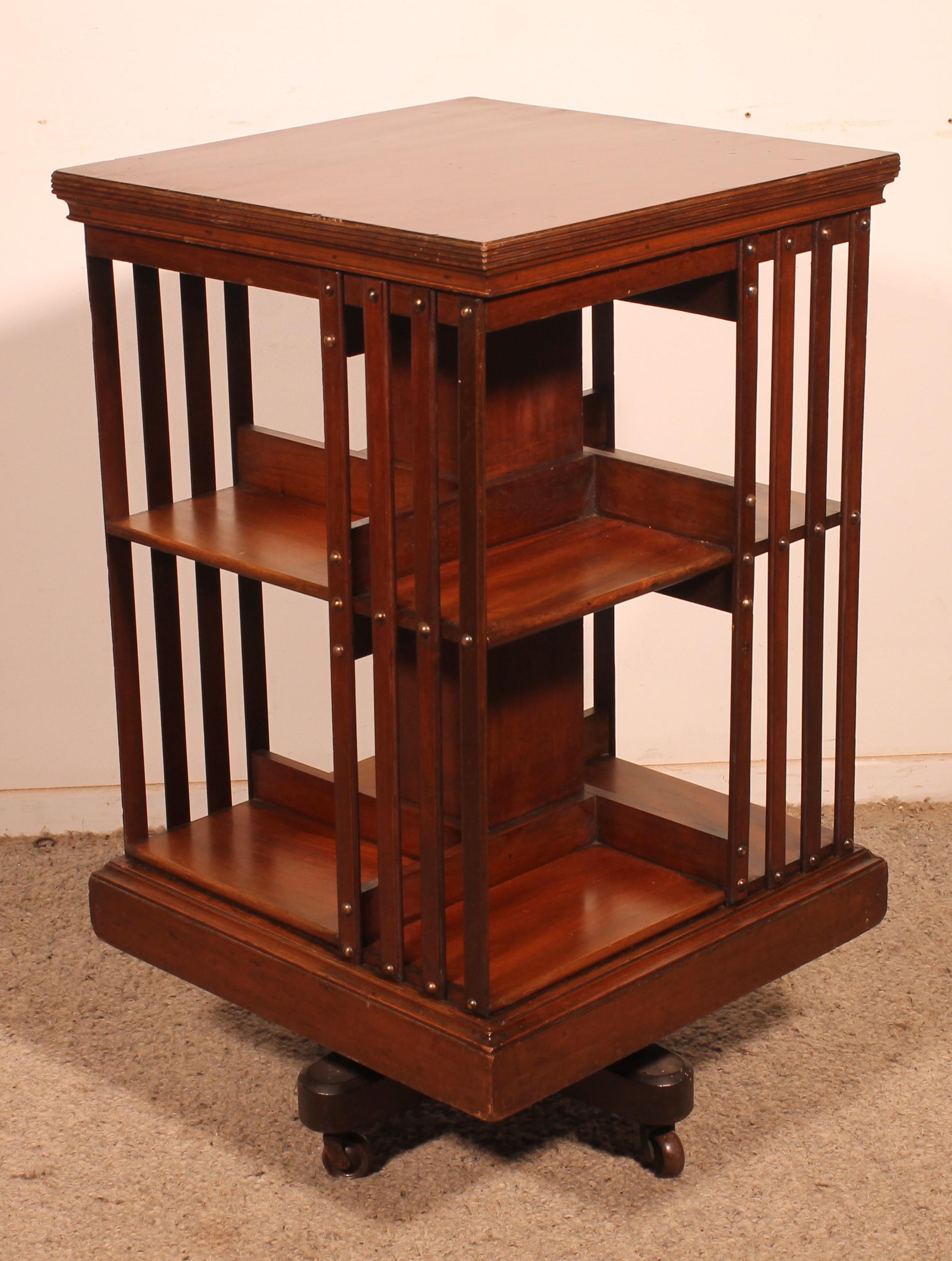 Mahogany Revolving Bookcase With Iron Base - 19th Century For Sale
