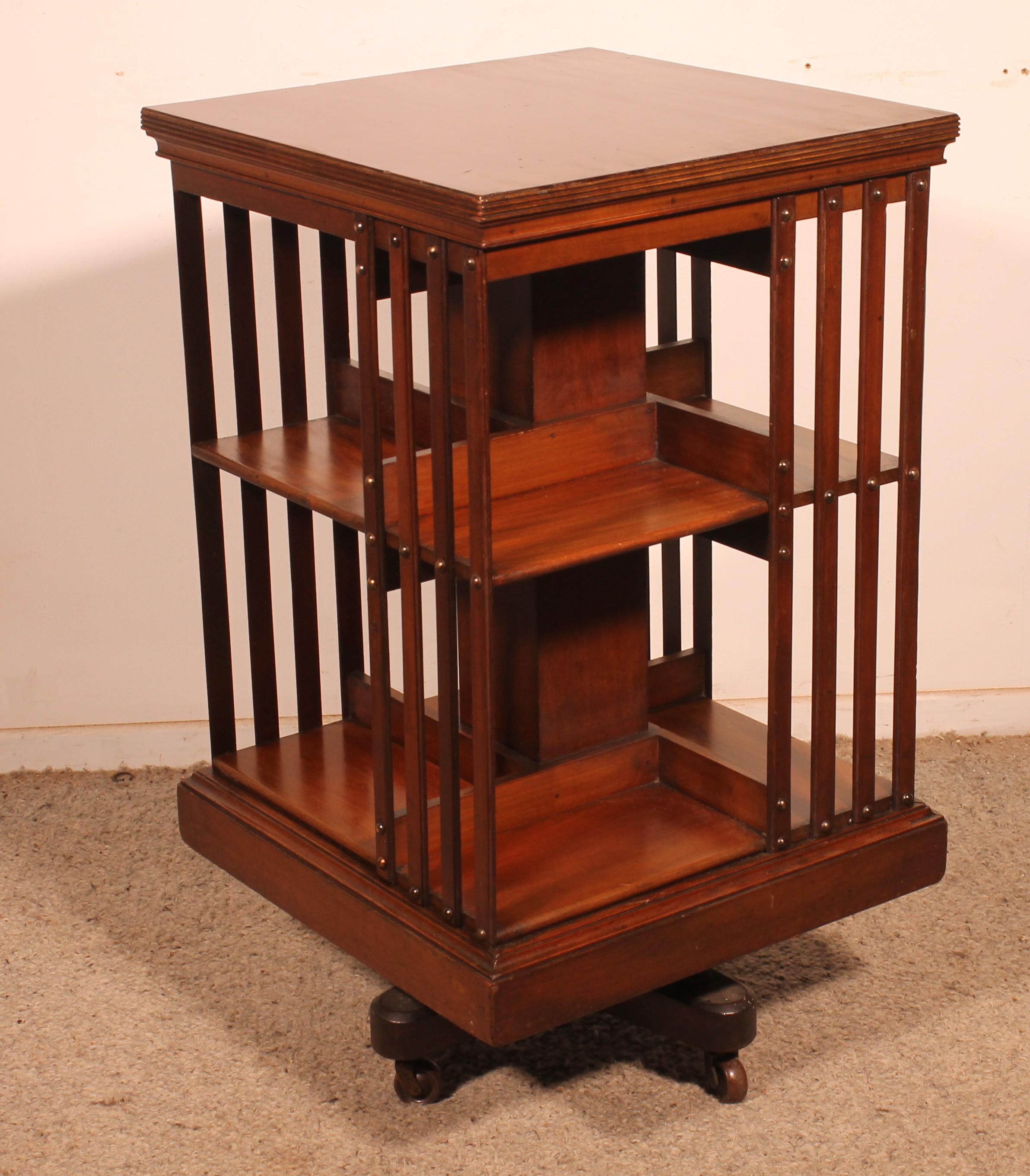 Revolving Bookcase With Iron Base - 19th Century For Sale 2