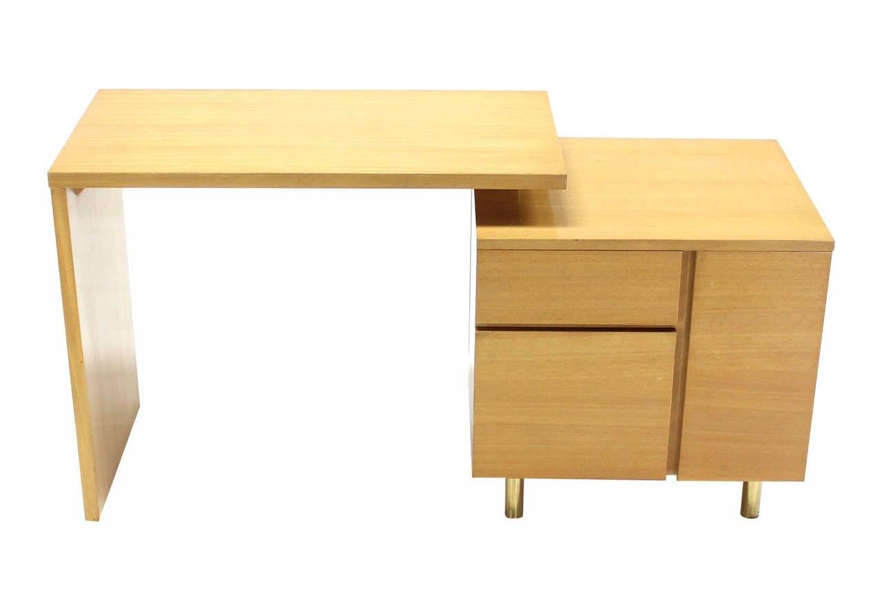 Revolving Folding Mid-Century Modern Desk Writing Table Cabinet Hide Away MINT (amerikanisch) im Angebot
