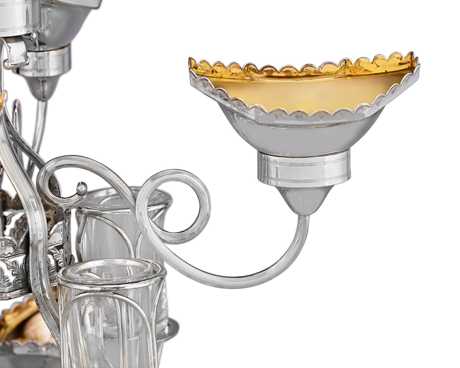 Drehbare alte Sheffield Silver Plate Epergne (Georgian) im Angebot