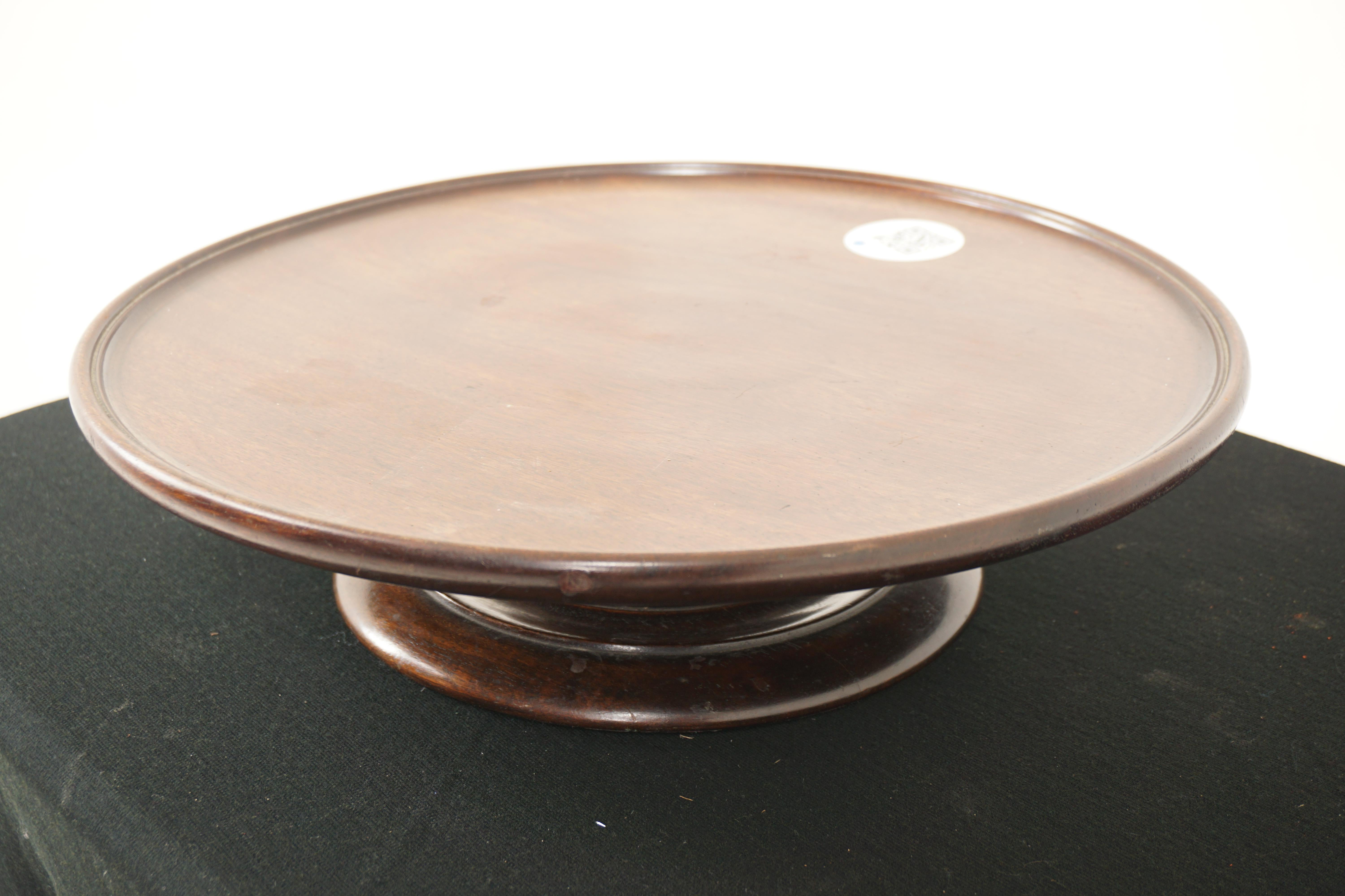Revolving Walnut Circular Table Top Platter 'Lazy Susan', Scotland 1920, H158 In Good Condition In Vancouver, BC