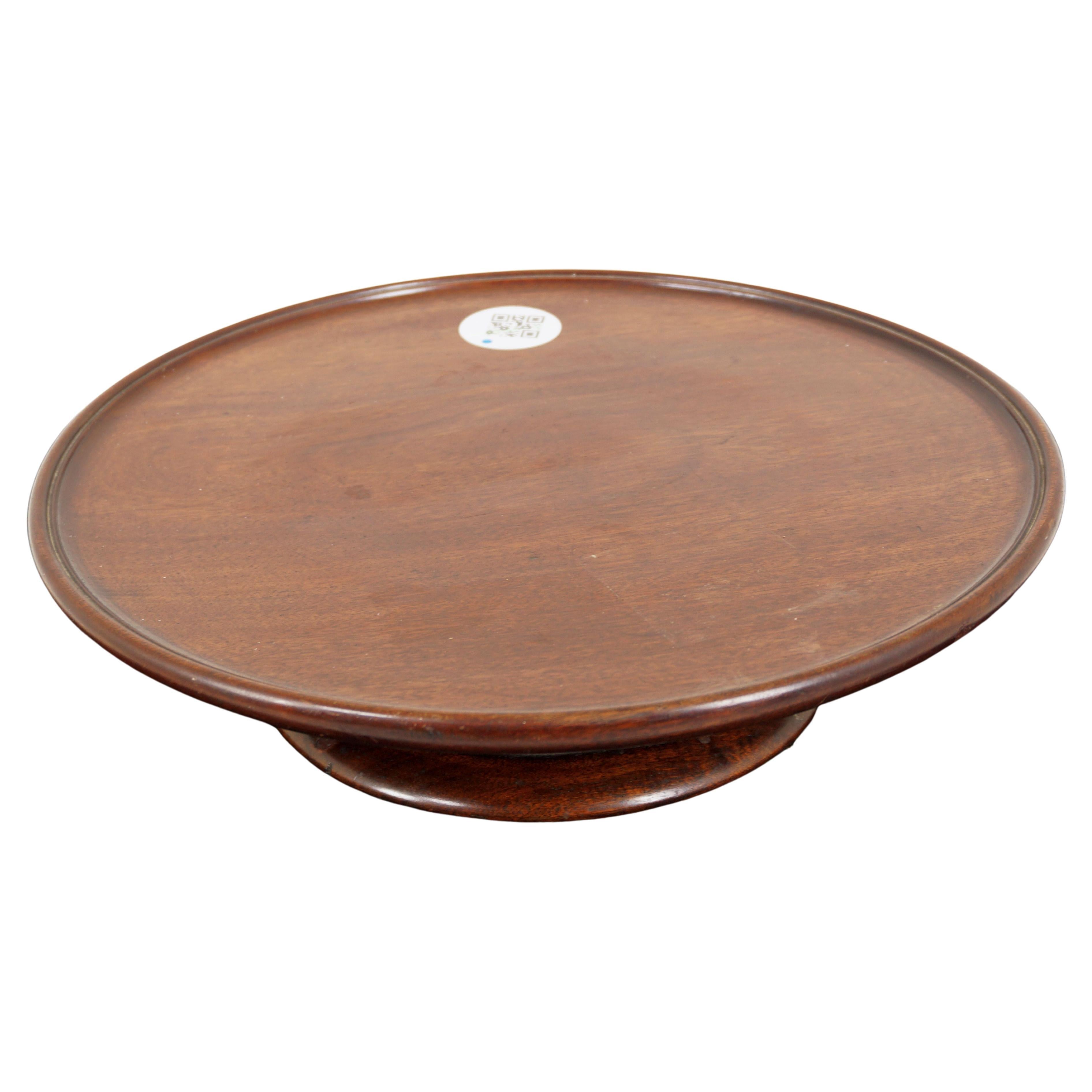 Revolving Walnut Circular Table Top Platter 'Lazy Susan', Scotland 1920, H158