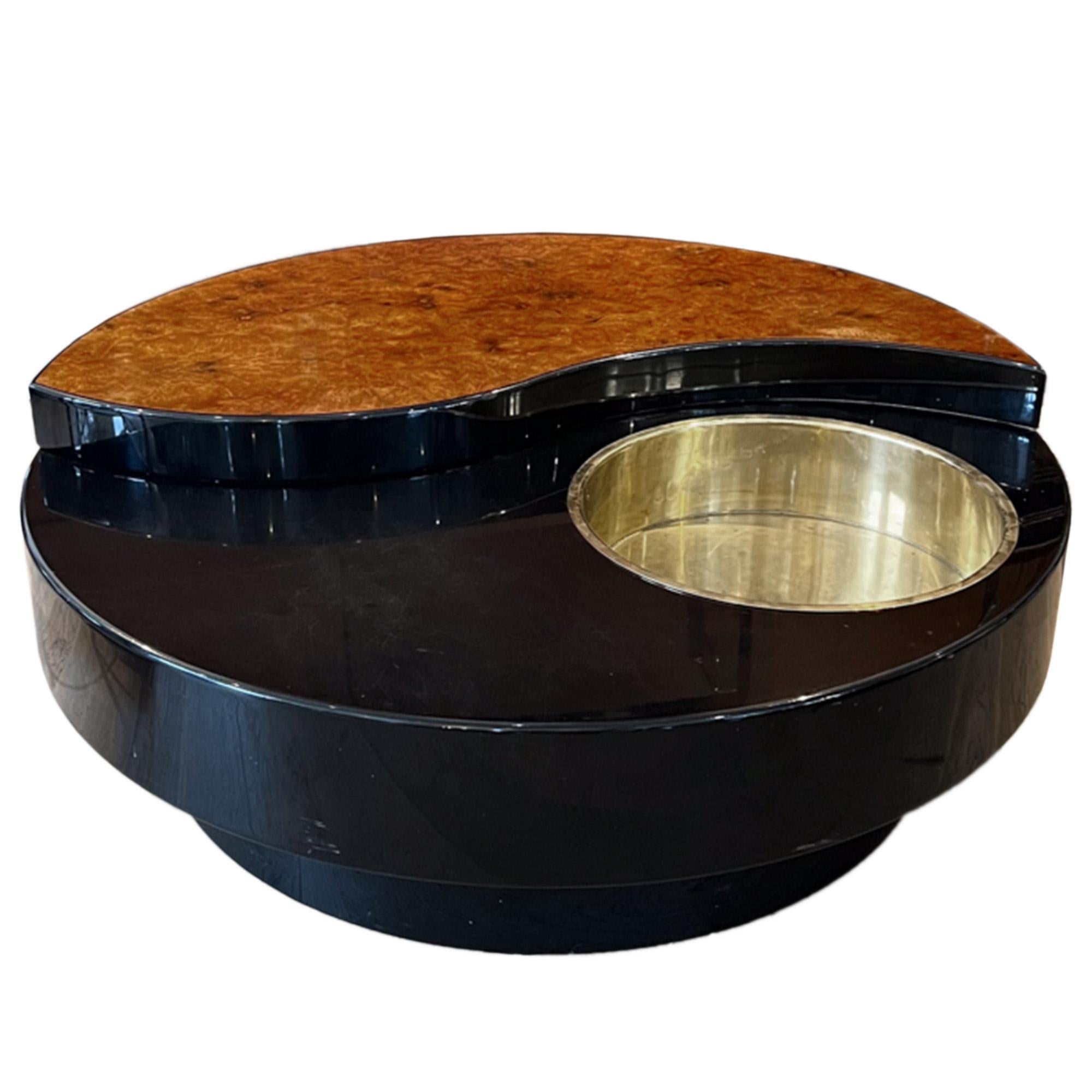 Fait main Table basse Yin Yang en constante évolution de Willy Rizzo