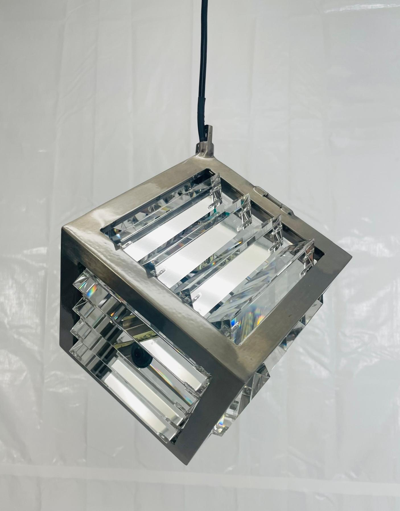 XXI secolo e contemporaneo Ciondolo con diamante 