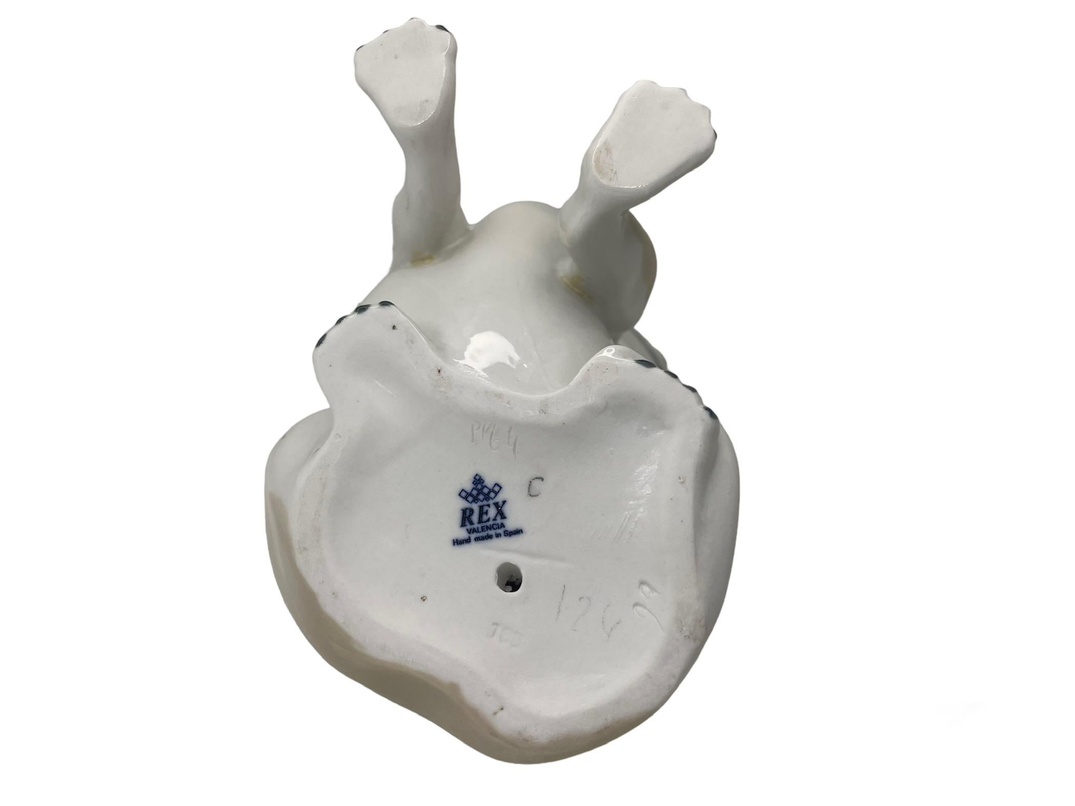 Rex Valencia Porcelain Figurine Of A Hummelwerk Dog In Good Condition For Sale In Guaynabo, PR