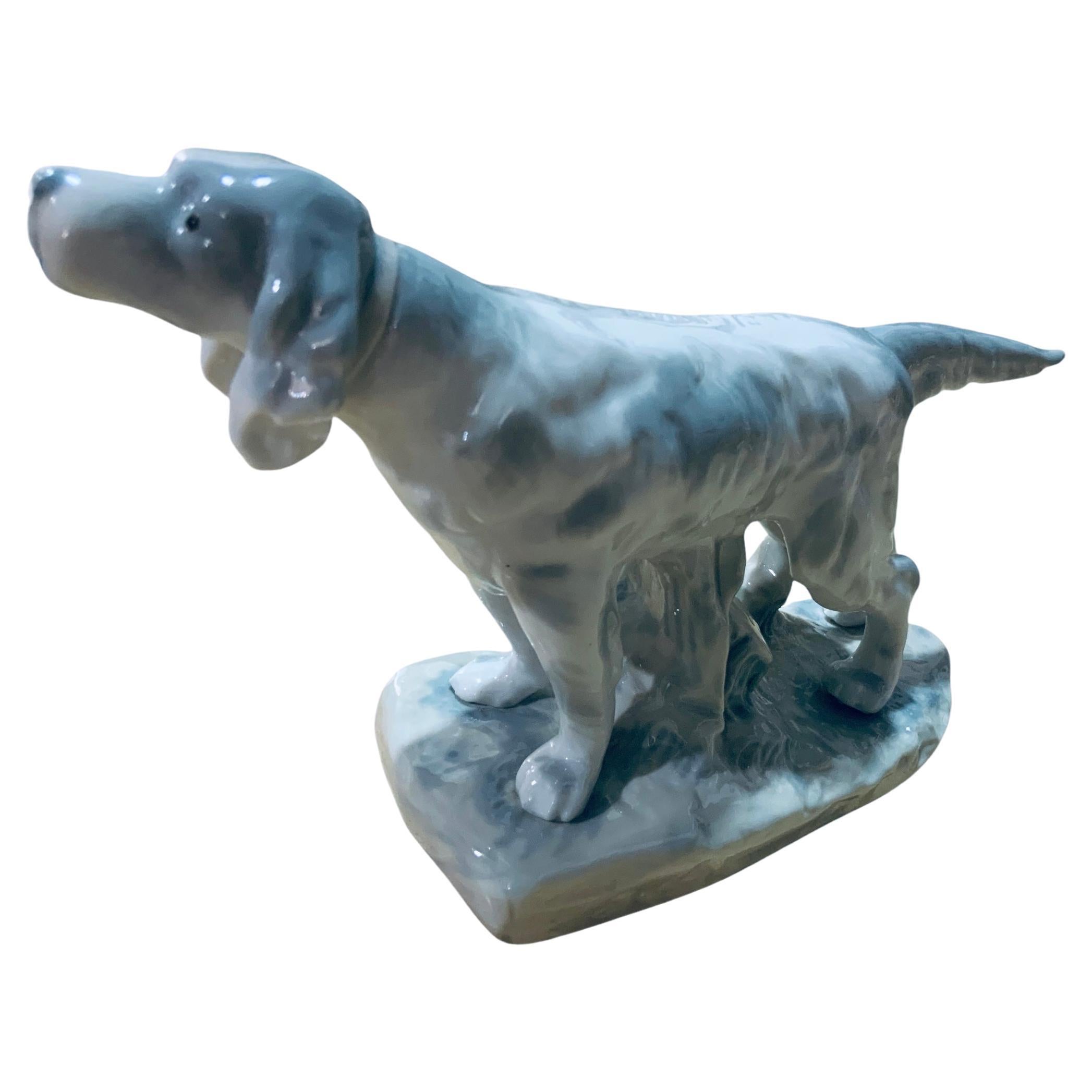 Rex Valencia - Figurine en porcelaine d'un chien chasseur anglais