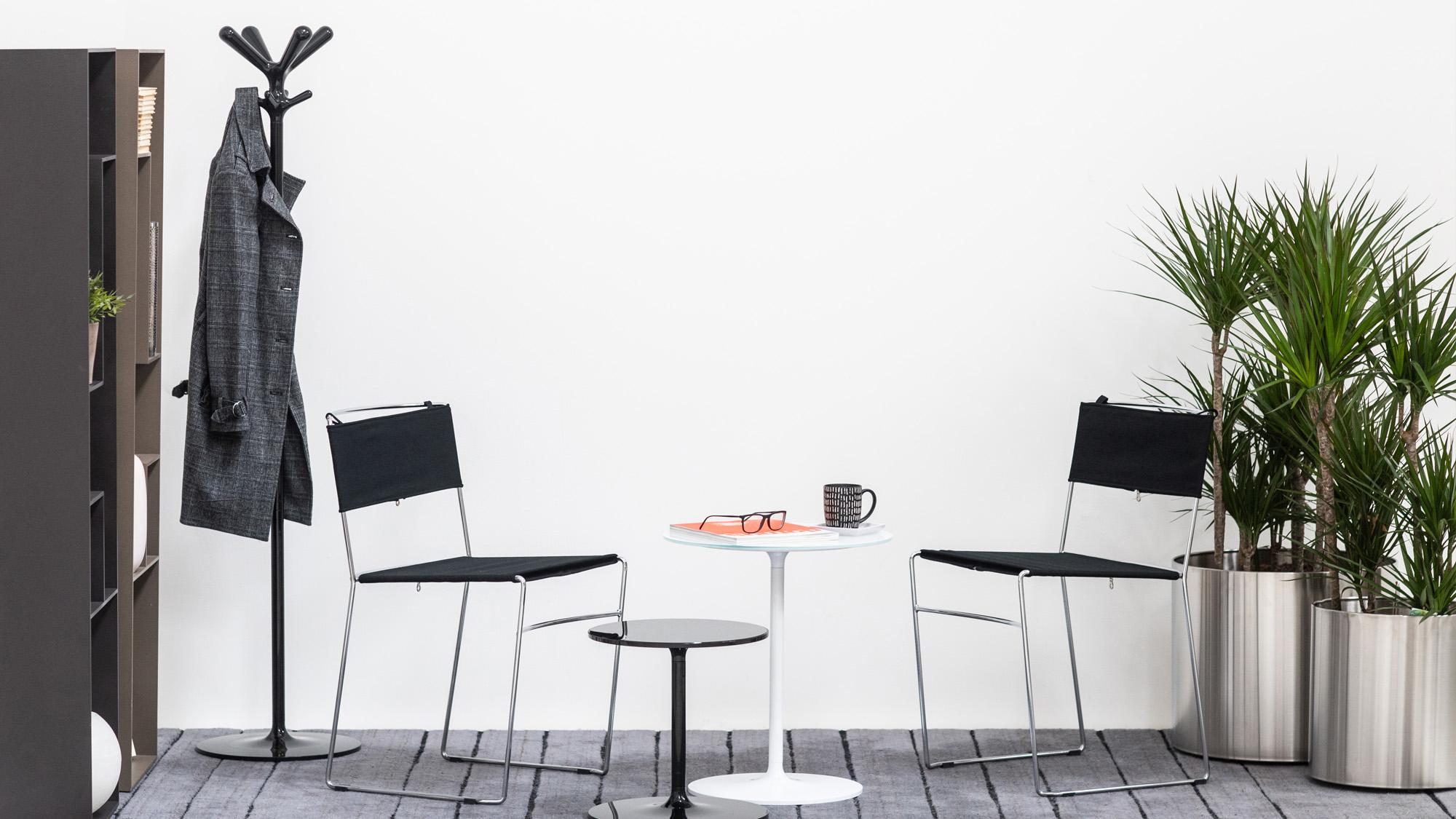 Rexite Delfina – Stackable Chair by Enzo Mari (Kvadrat Field 2, Red) In New Condition For Sale In Alcamo, IT