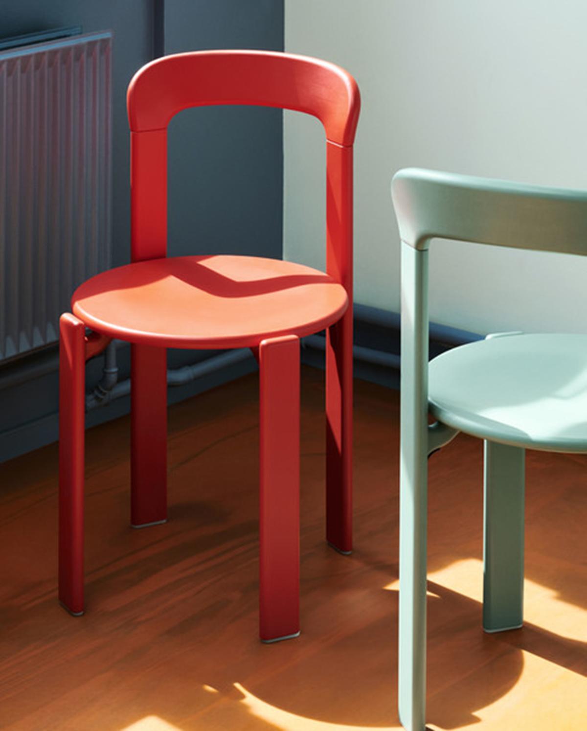 Based on the original Rey Collection designed by Swiss designer Bruno Rey in 1971, HAY has teamed up with Dietiker to relaunch the Rey Chair. With its distinctively rounded edges and curved backrest, it was the first chair to be patented with