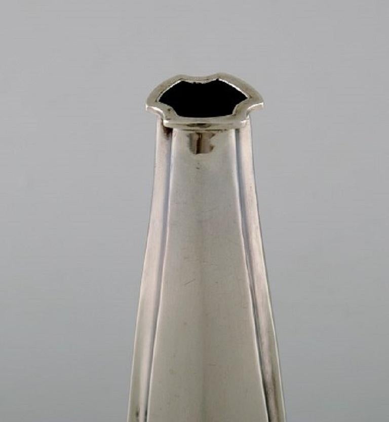 Rey Urban, Swedish Silversmith, Modernist Vase in Sterling Silver In Good Condition In Copenhagen, DK