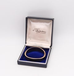 Rey Urban 1969 Schweden Geometrischer gewölbter Armreif aus massivem 18 Karat Gelbgold