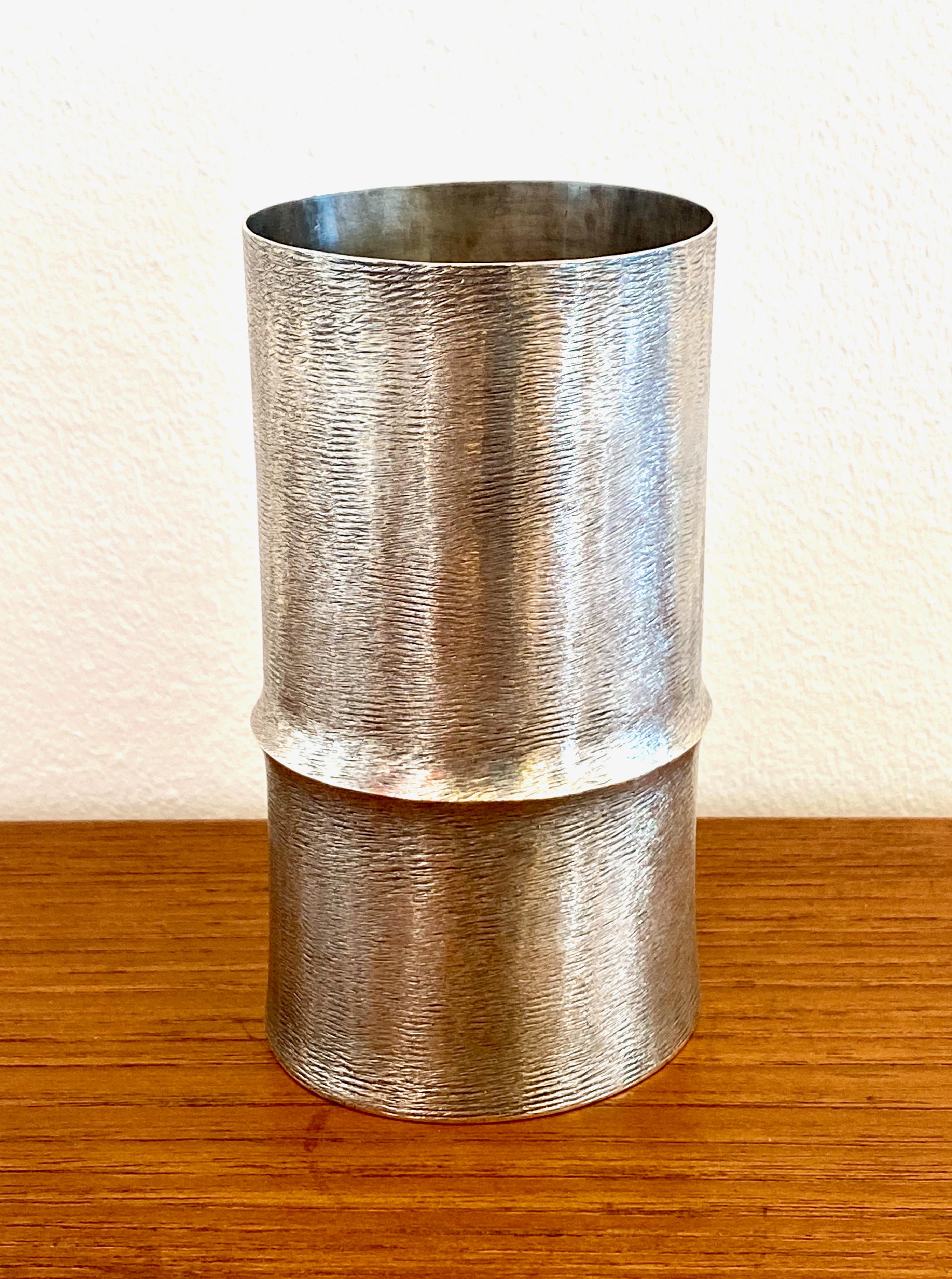Scandinavo moderno Rey Urban - Vaso in argento 1972 in vendita