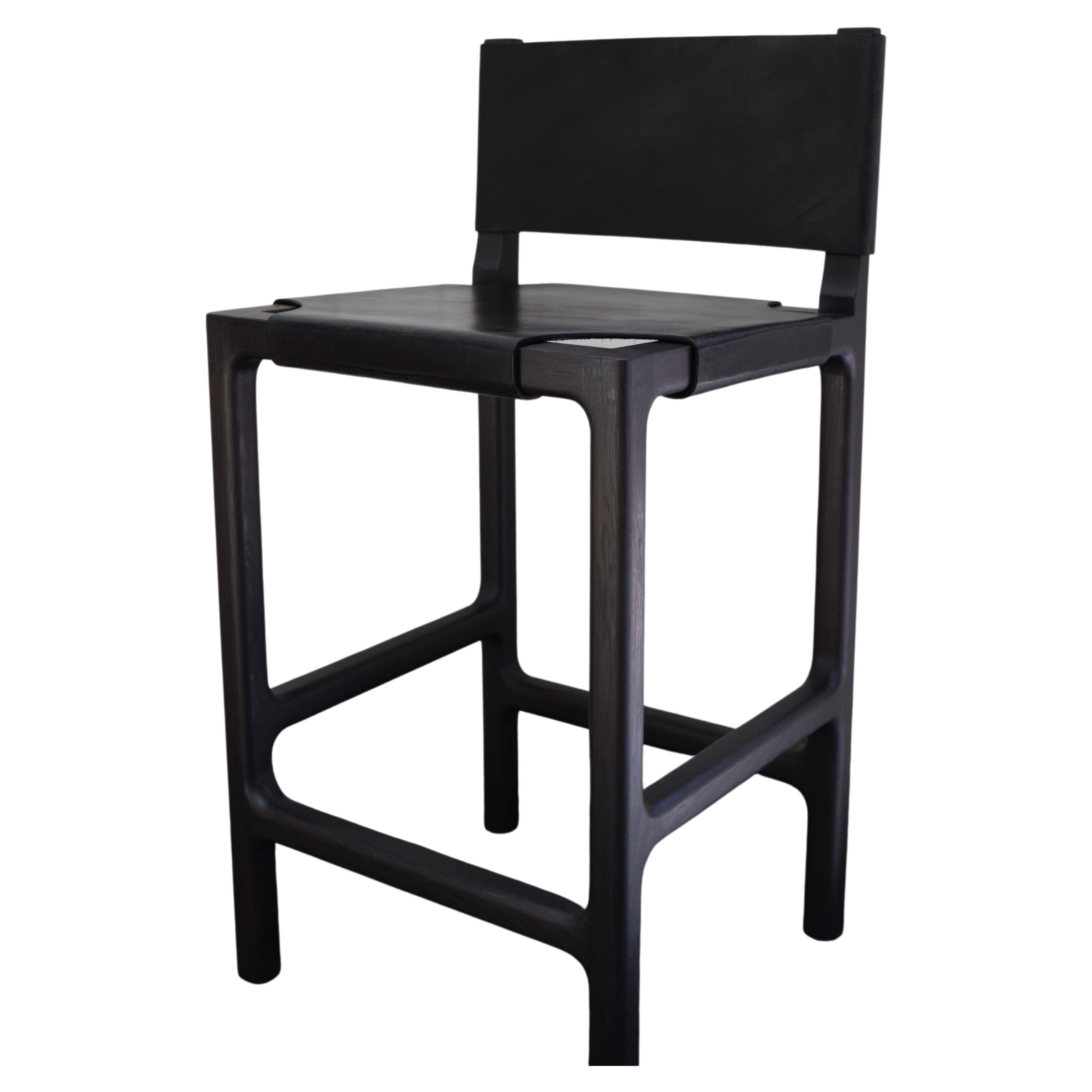 Tabouret de comptoir Reyes en Oak Oak ébonisé et cuir noir