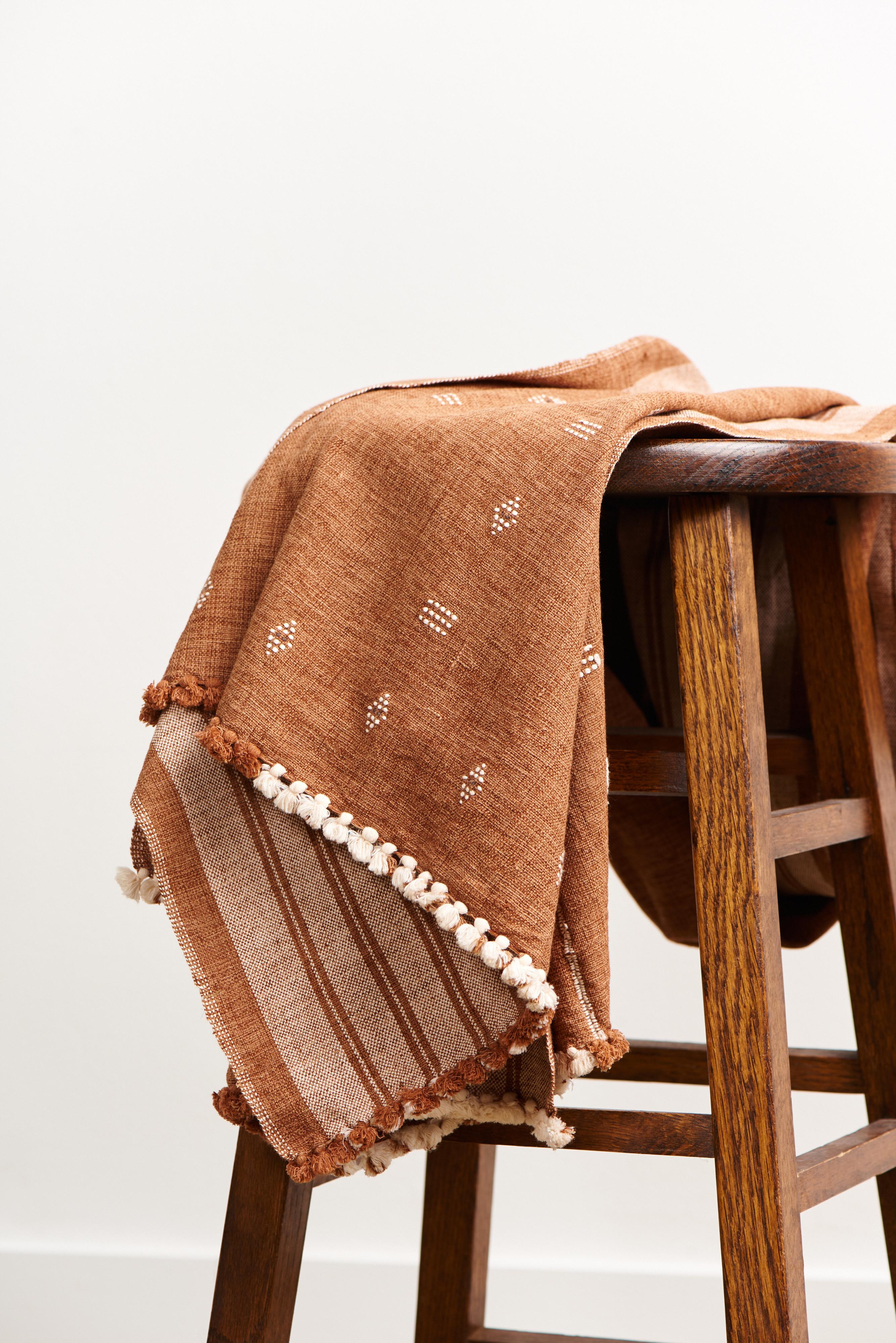 Hand-Woven REYTI Earthy Minimal Pattern Handloom King Bedspread / Duvet in Organic Cotton