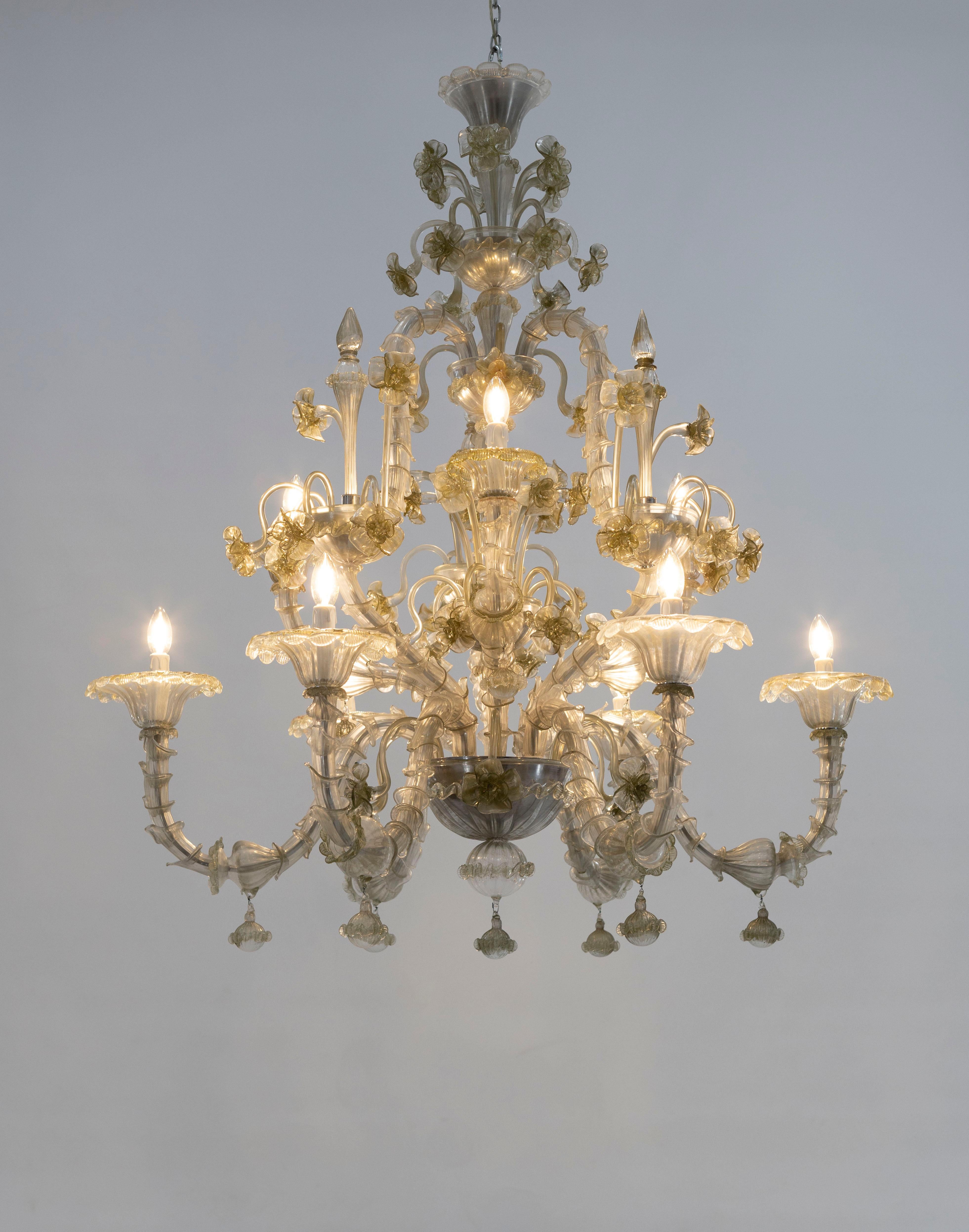 Hand-Crafted  Rezzonico Chandelier in blown Murano Glass green pagliesco contemporary  Italy For Sale