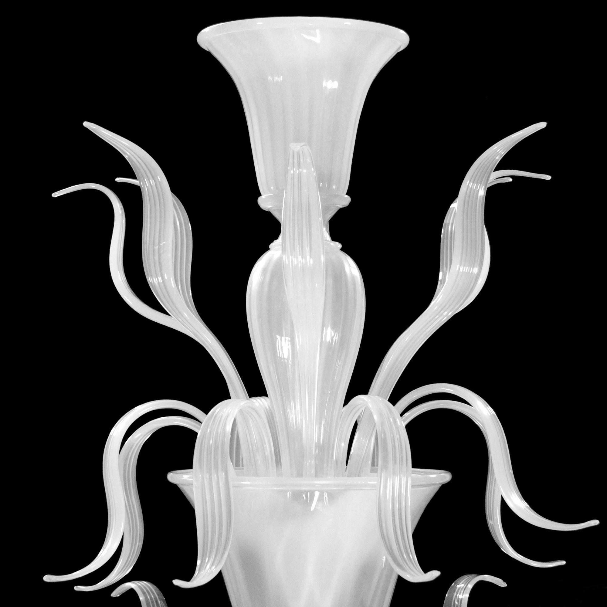Italian Rezzonico Luxury Chandelier 8+8 Arms Silk Murano Glass by Multiforme For Sale