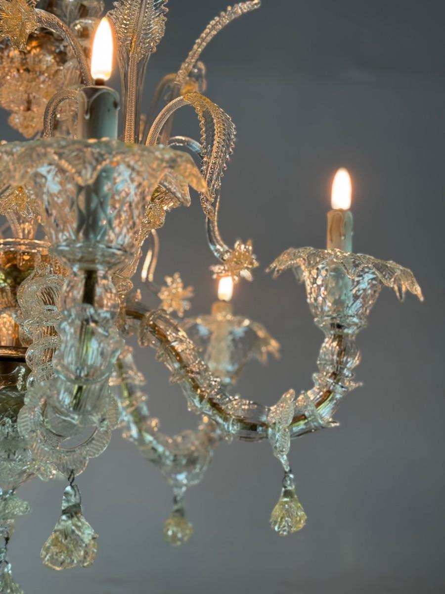 Glass Rezzonico Venetian chandelier in gilded Murano glass, circa 1940 For Sale