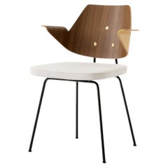Poltrona RFH - Noce e Beeche/ Hallingdal 103 - di Robin Day per &Tradition