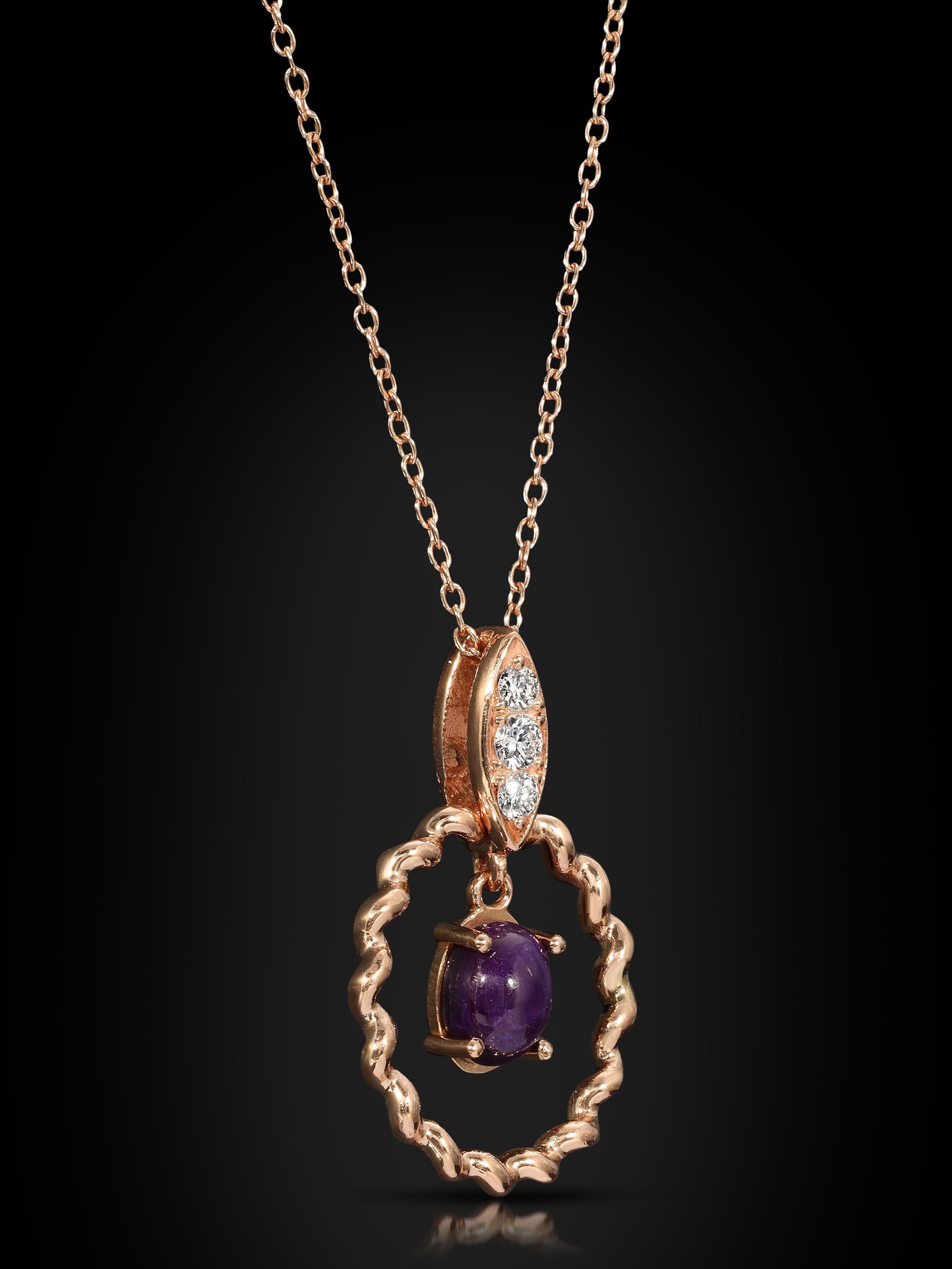 Welcome love our mini. We look at how civilization was created and crafted by the utilization of ropes. Their historical significance is rarely talked about and even less likely to be showcased and immortalized. In the Amour Collection, the designer