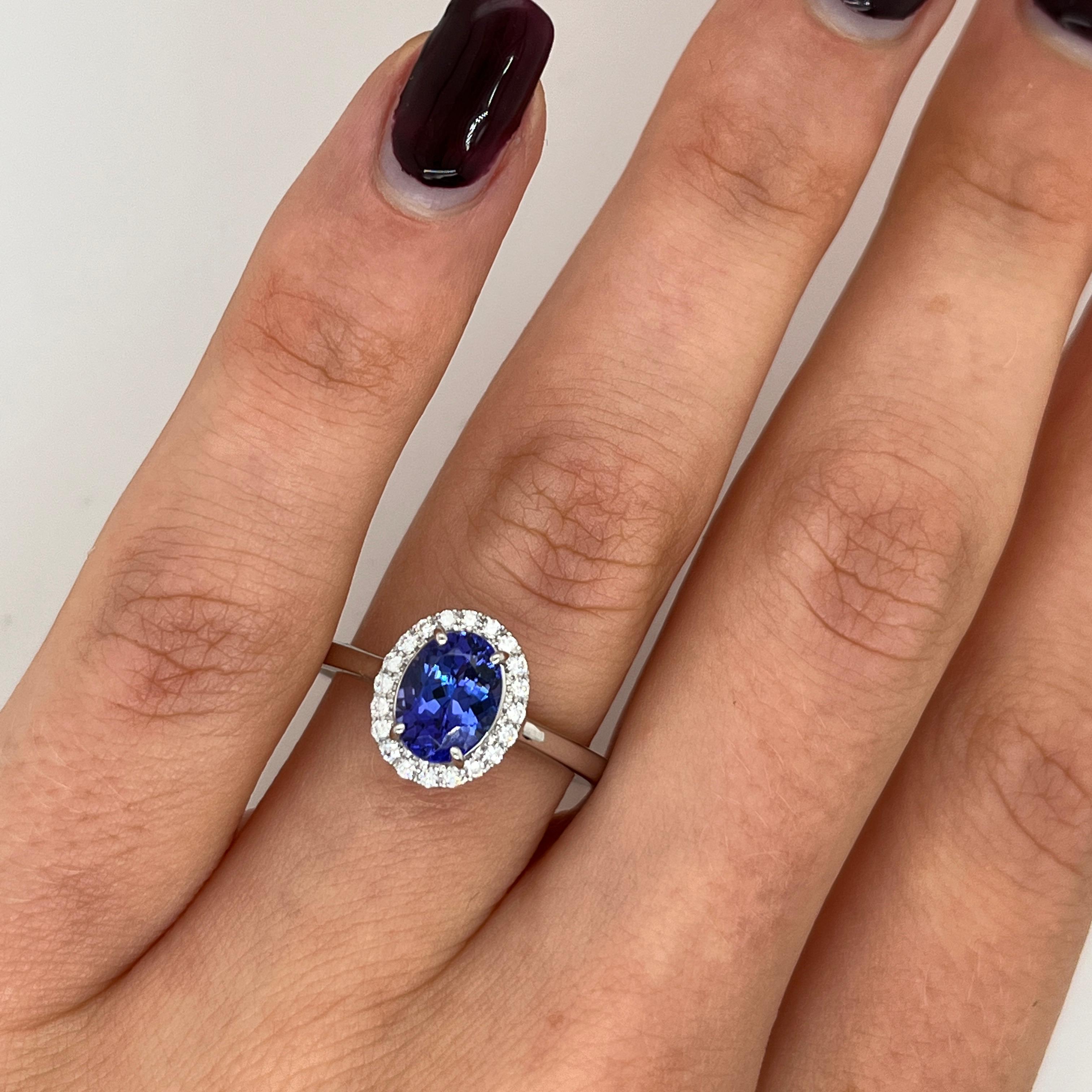Anello Rhapsody con tanzanite e diamanti da 1,6 carati incastonati in platino in vendita 1