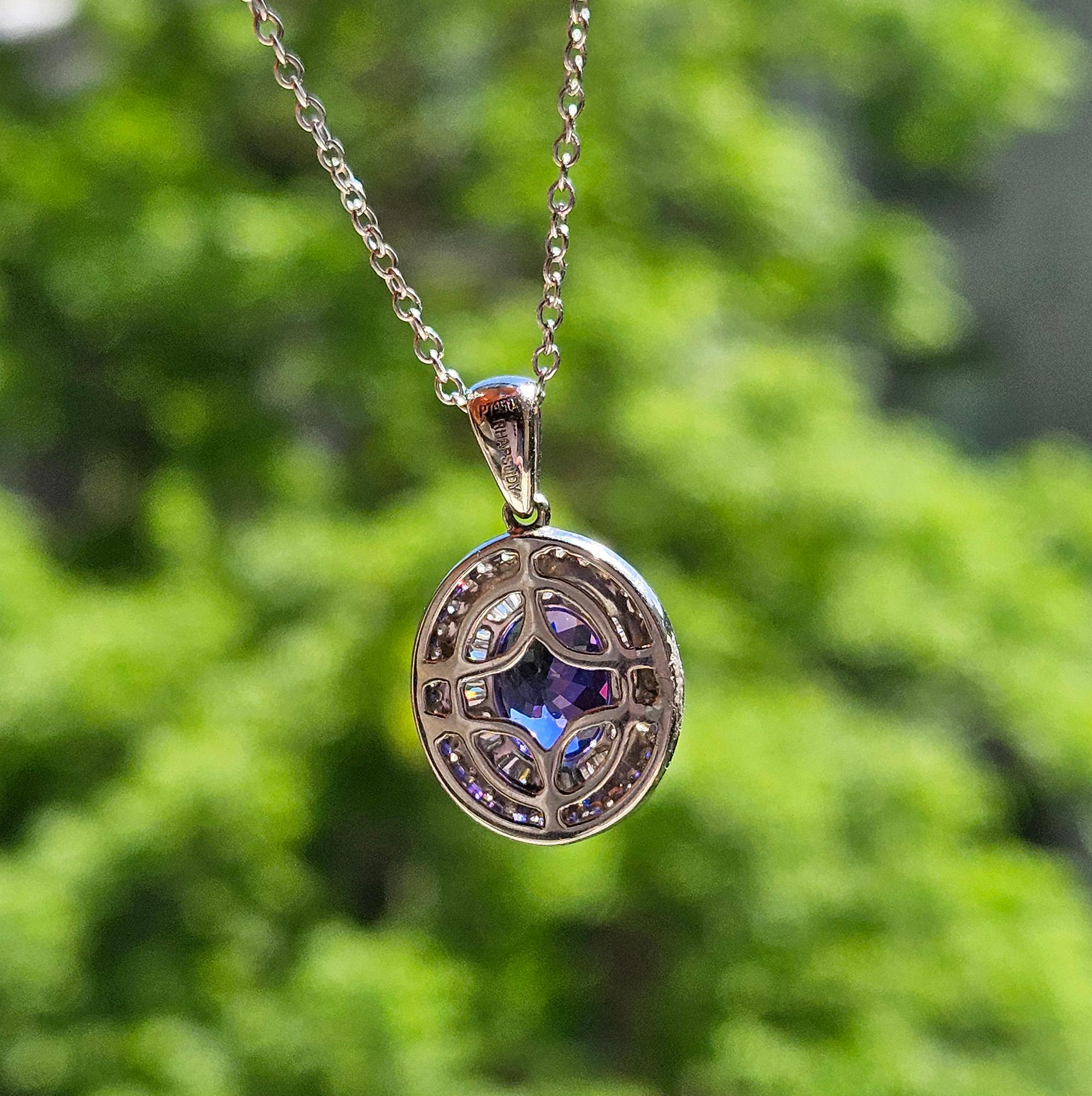 Rhapsody AAAA OVAL Tanzanite E-F VS Baguettes Diamonds 3.45ctw Platinum Pendant en venta 4