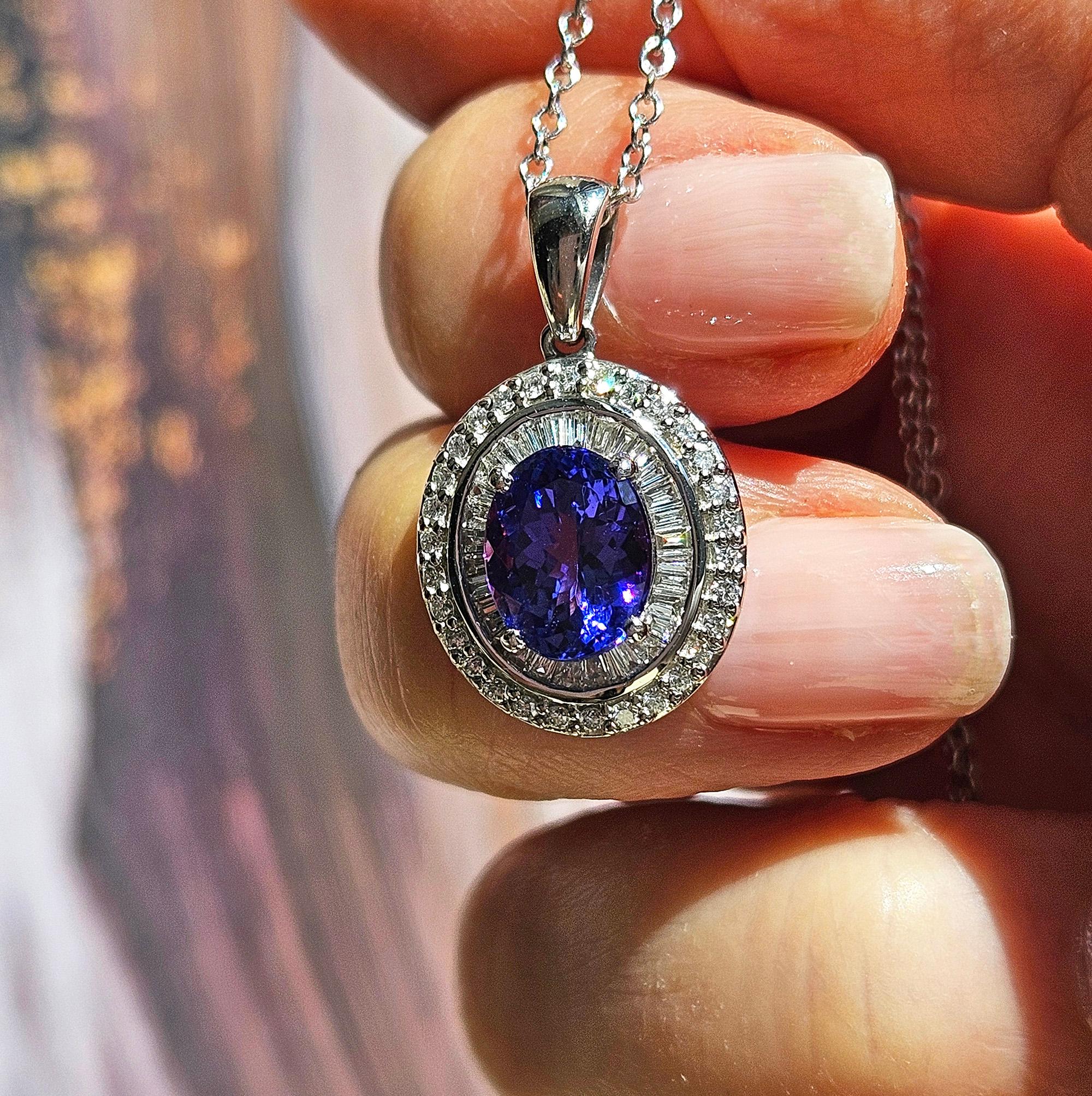 Rhapsody AAAA OVAL Tanzanite E-F VS Baguettes Diamonds 3.45ctw Platinum Pendant en venta 12