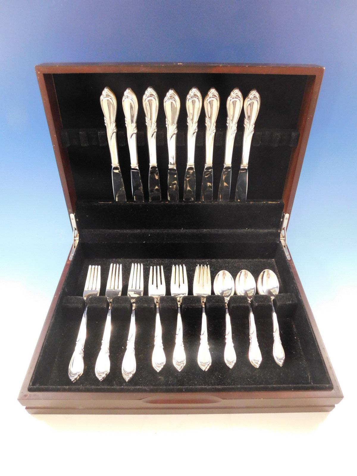 A pleasing harmony of traditional design and fresh modern styling is reflected in Rhapsody. Sweeping asymmetrical curves, deeply sculpted, play upon each piece. This simple yet elegant pattern provides a lyrical accent for many crystal and china
