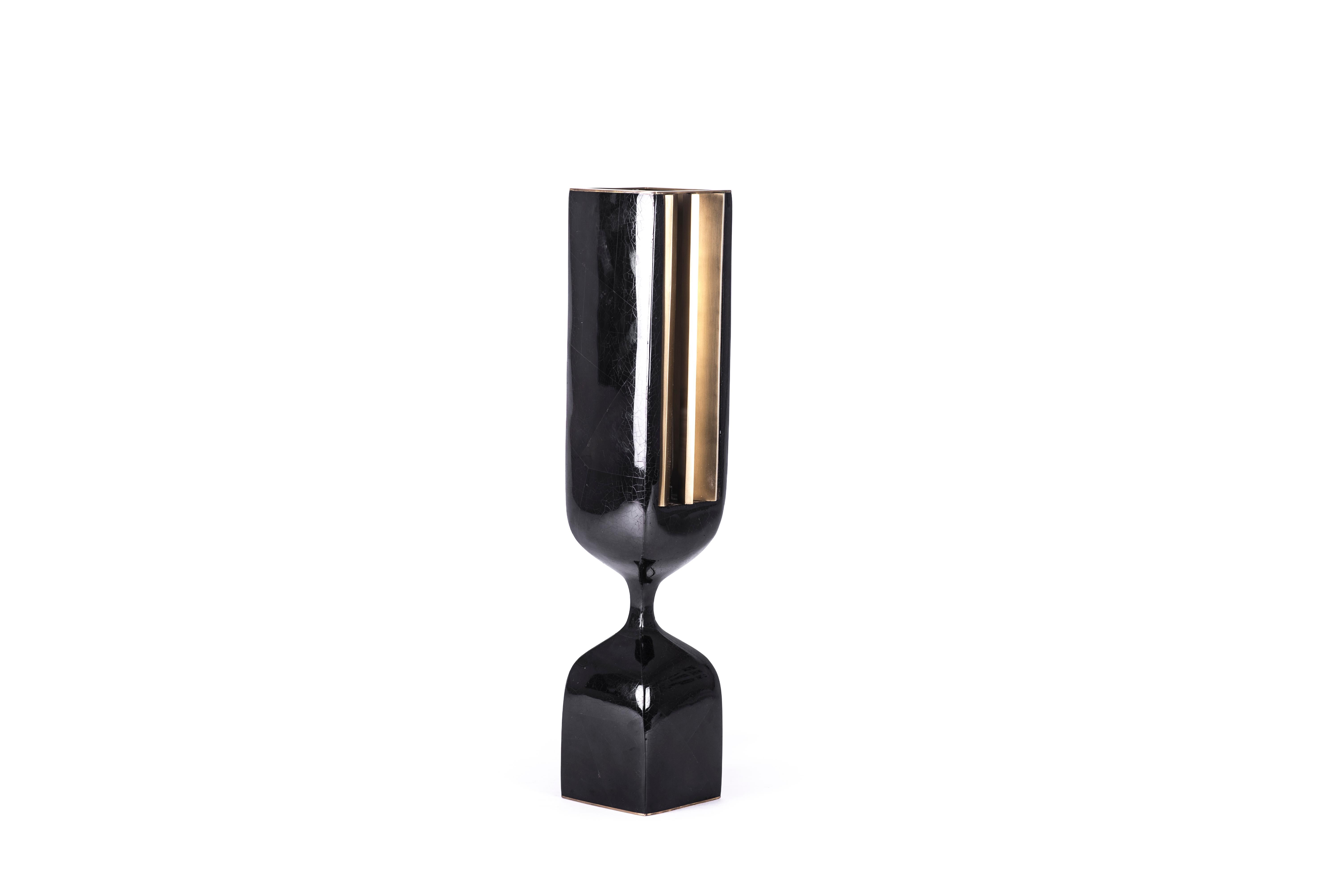 French Rhapsody Table Lamp in Black Shell & Bronze-Patina Brass by Patrick Coard Paris For Sale