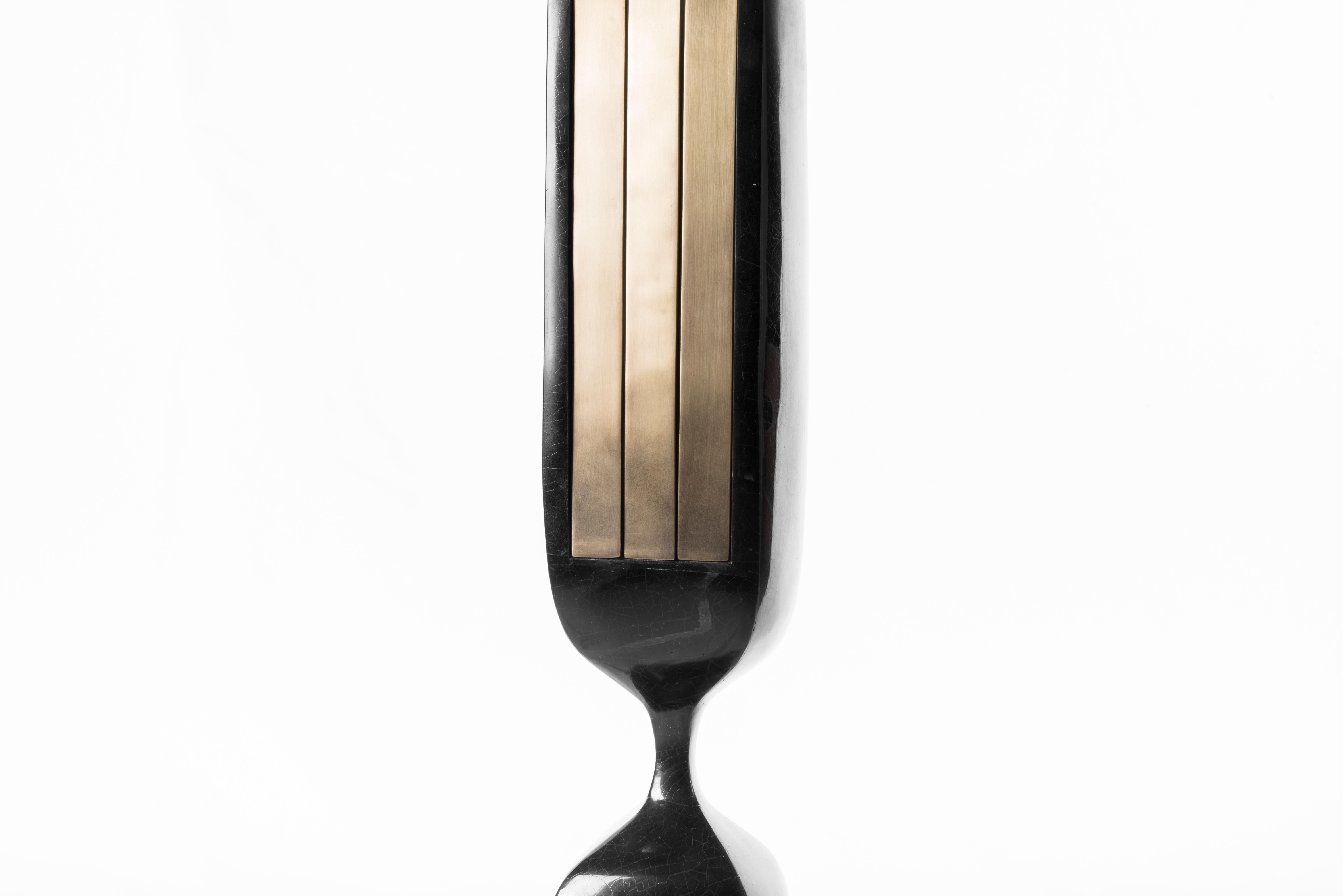 Rhapsody Tischlampe aus schwarzer Muschel und bronzefarbenem, patinafarbenem Messing von Patrick Coard Paris im Angebot 1