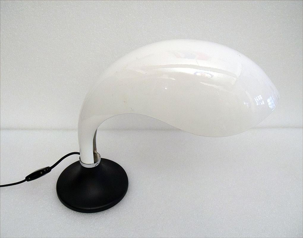 Mid-20th Century ‘Rhea’ Lamp Design Mercello Cuneo for Ampaglas, 1960s