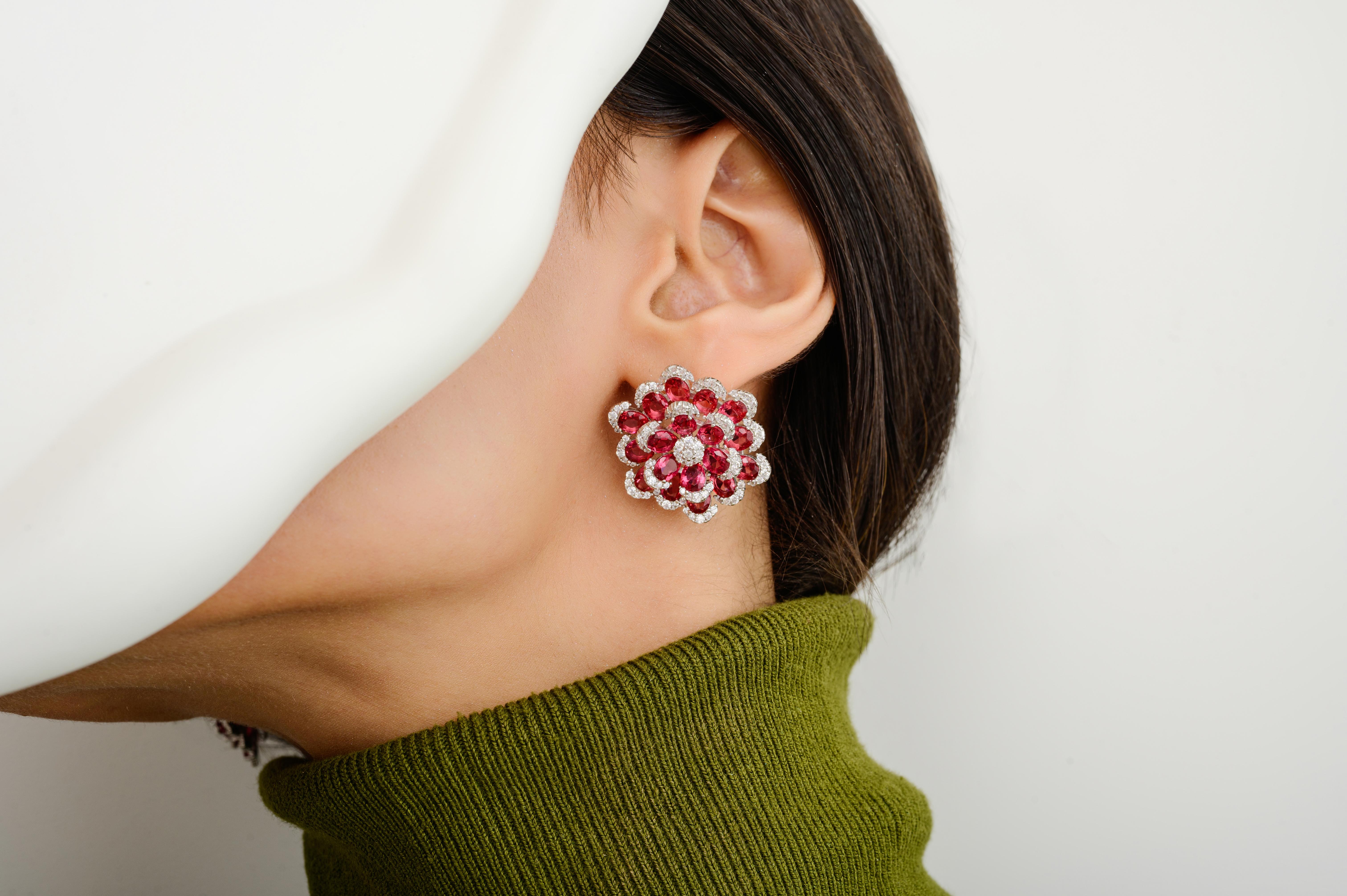 Mixed Cut Rhinestone Redcolor Flower Pushback Stud Earrings in 925 Sterling Silver for Mom For Sale
