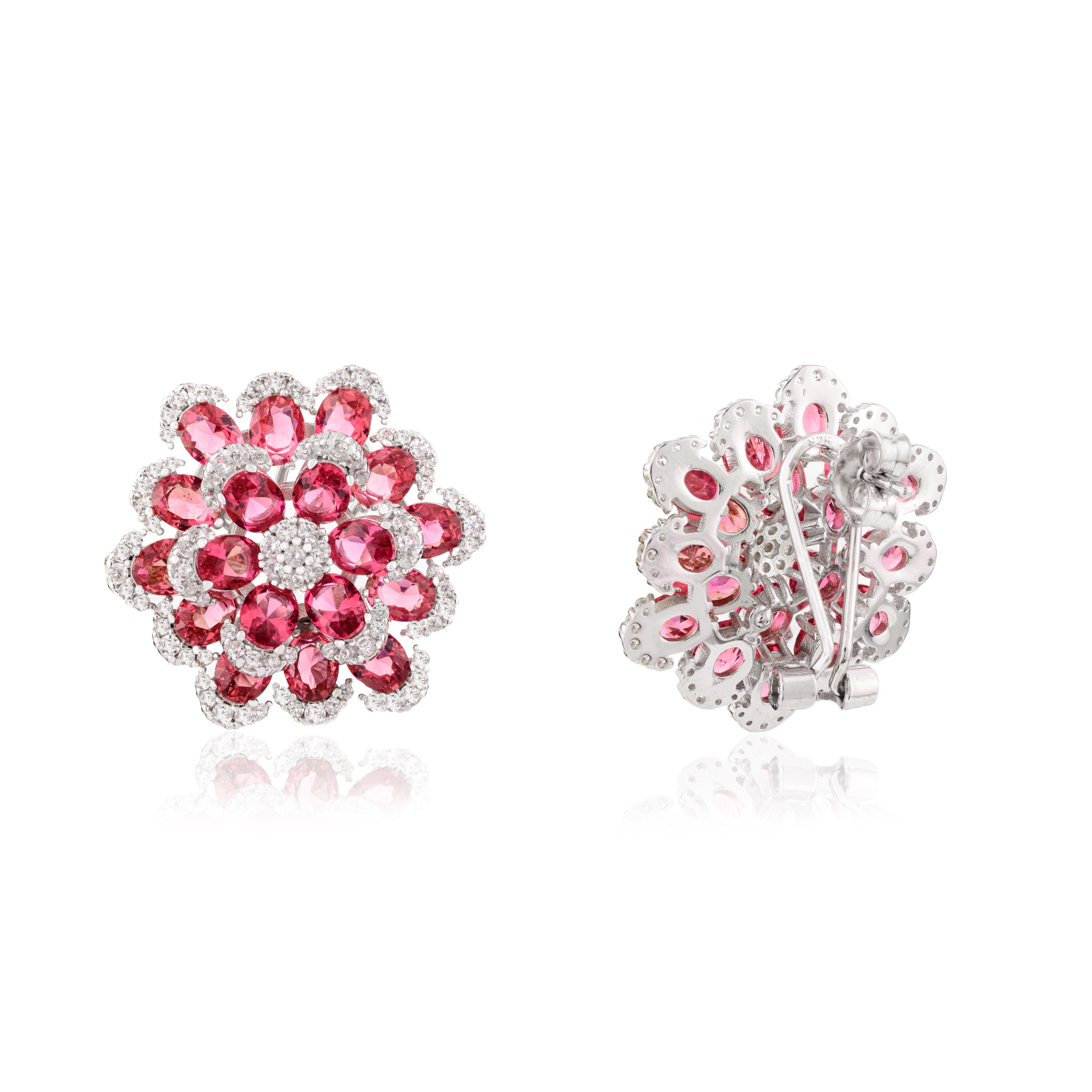Rhinestone Redcolor Flower Pushback Stud Earrings in 925 Sterling Silver for Mom In New Condition For Sale In New York, NY